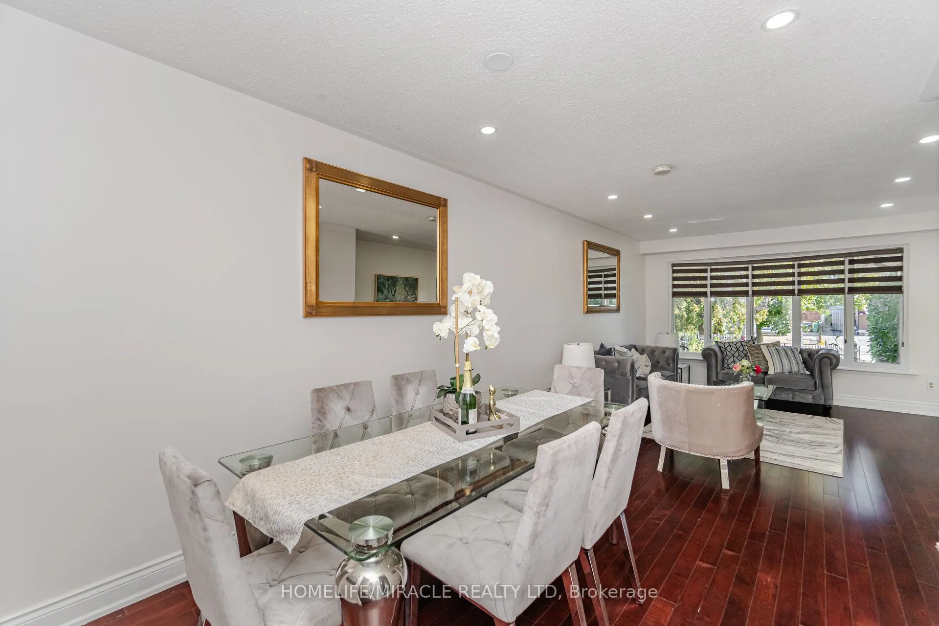 764 Eaglemount Crescent