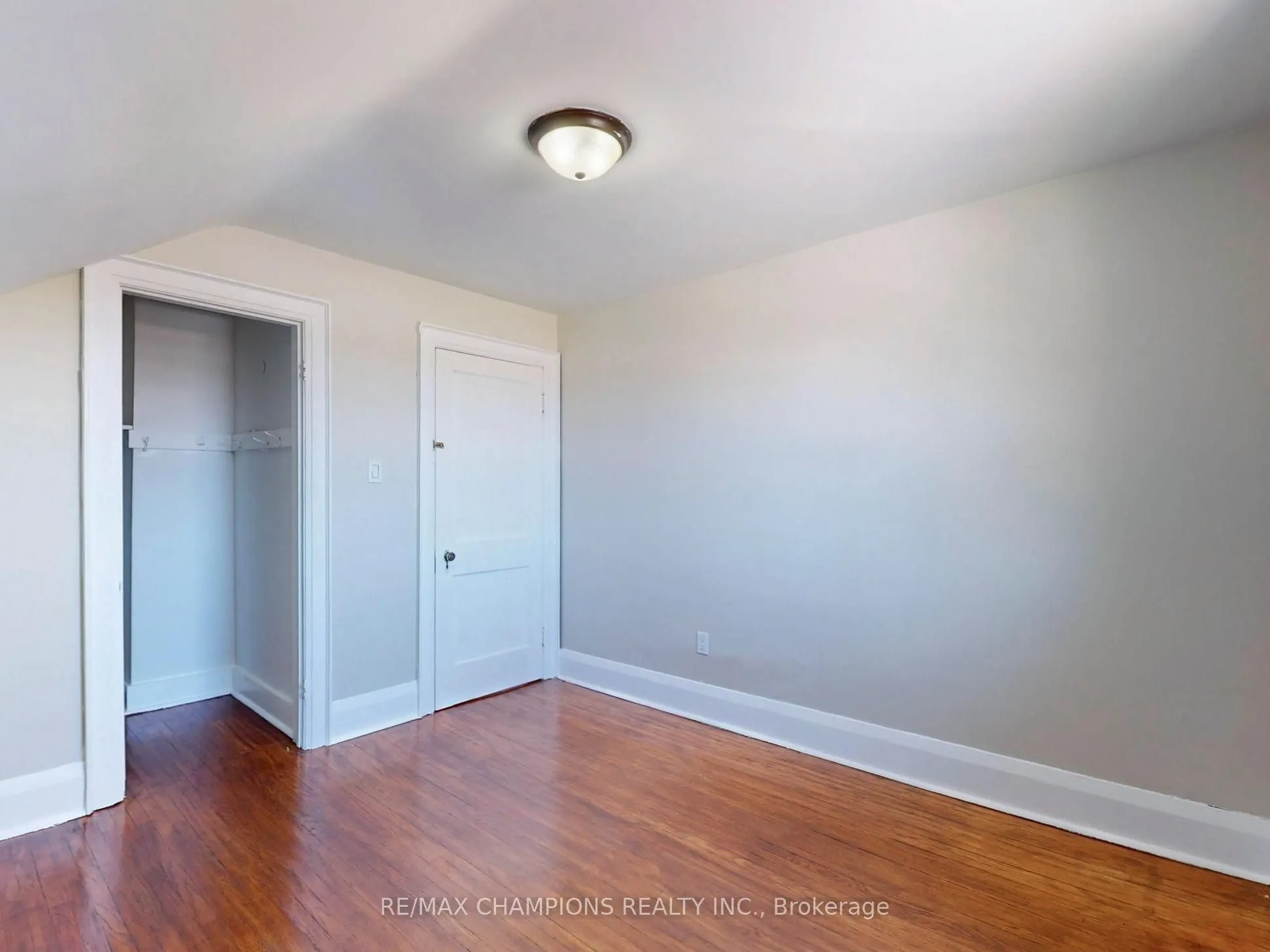 219 Queen Street W