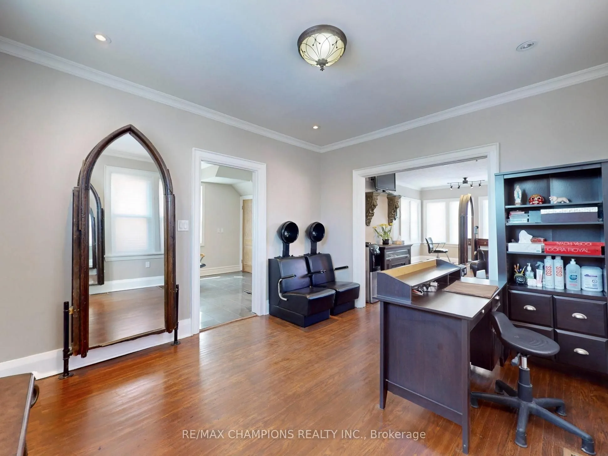 219 Queen Street W