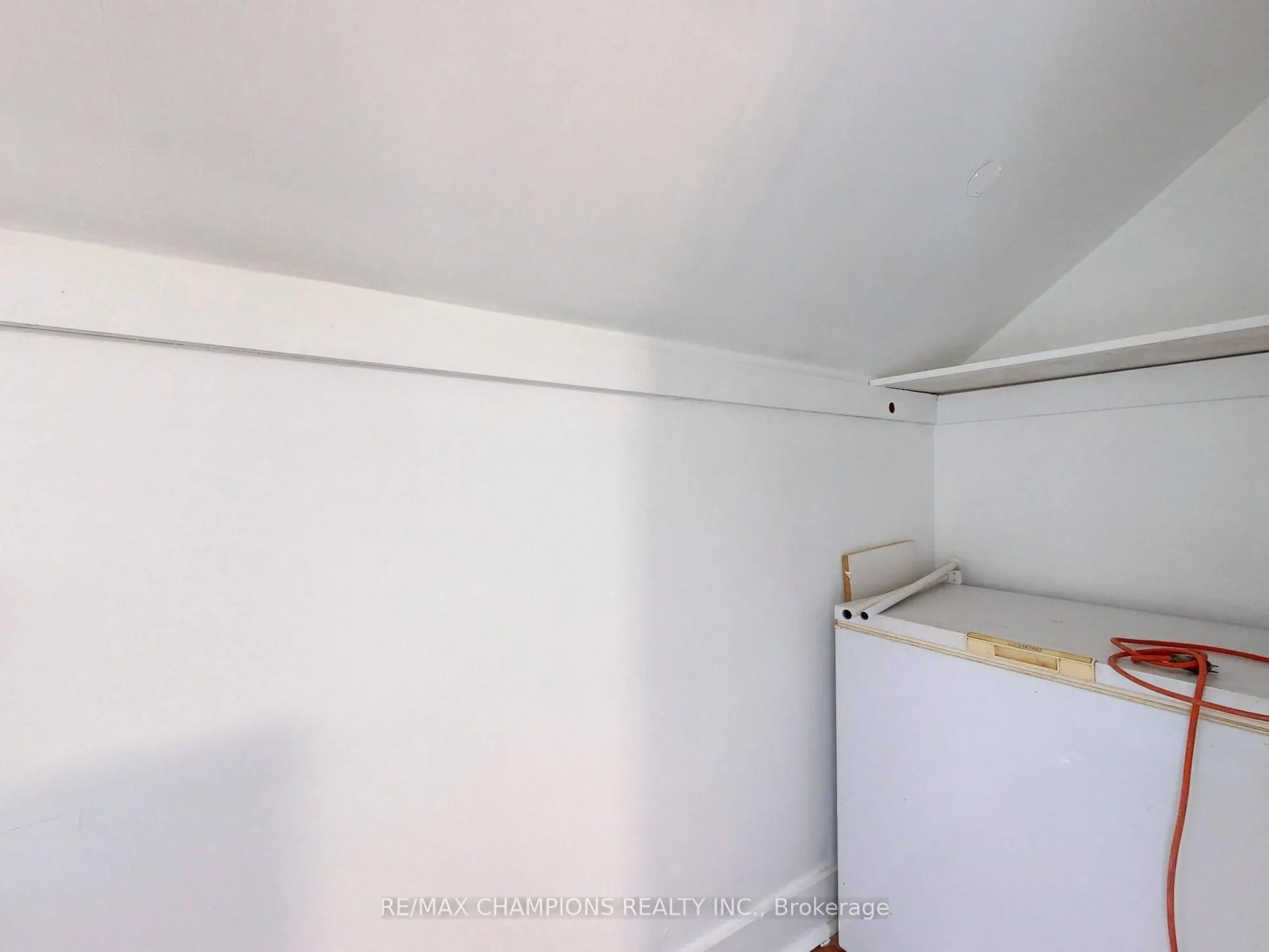 219 Queen Street W