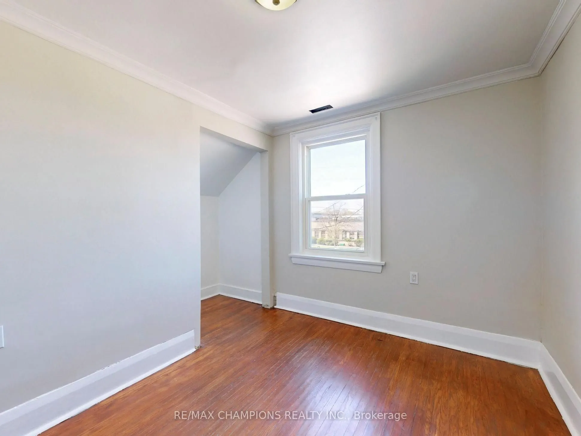 219 Queen Street W