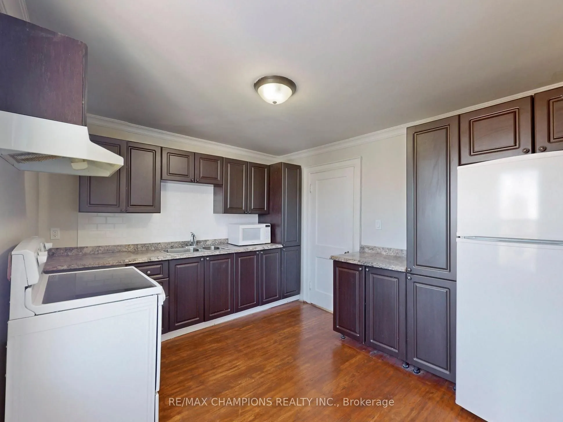 219 Queen Street W