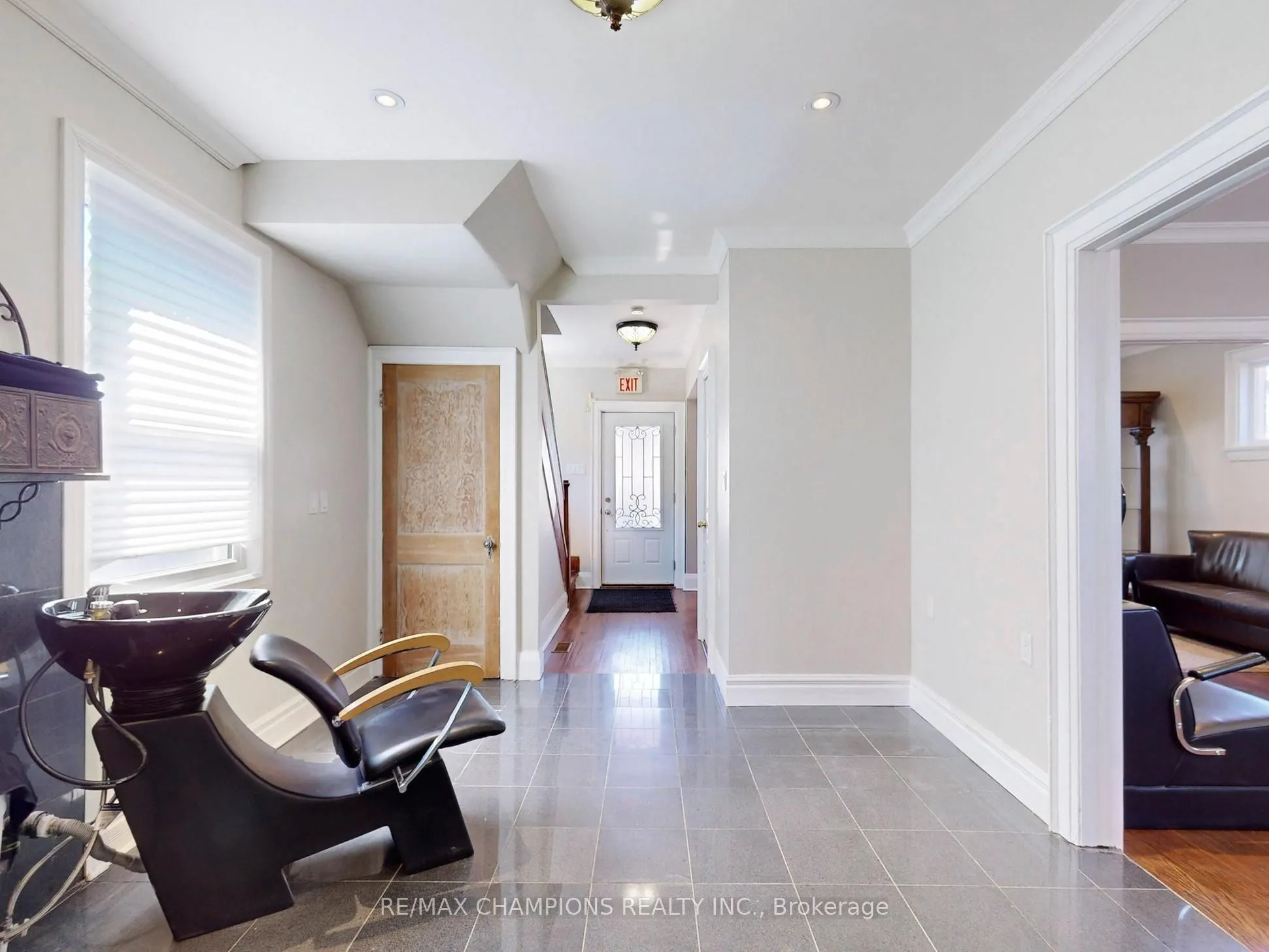 219 Queen Street W