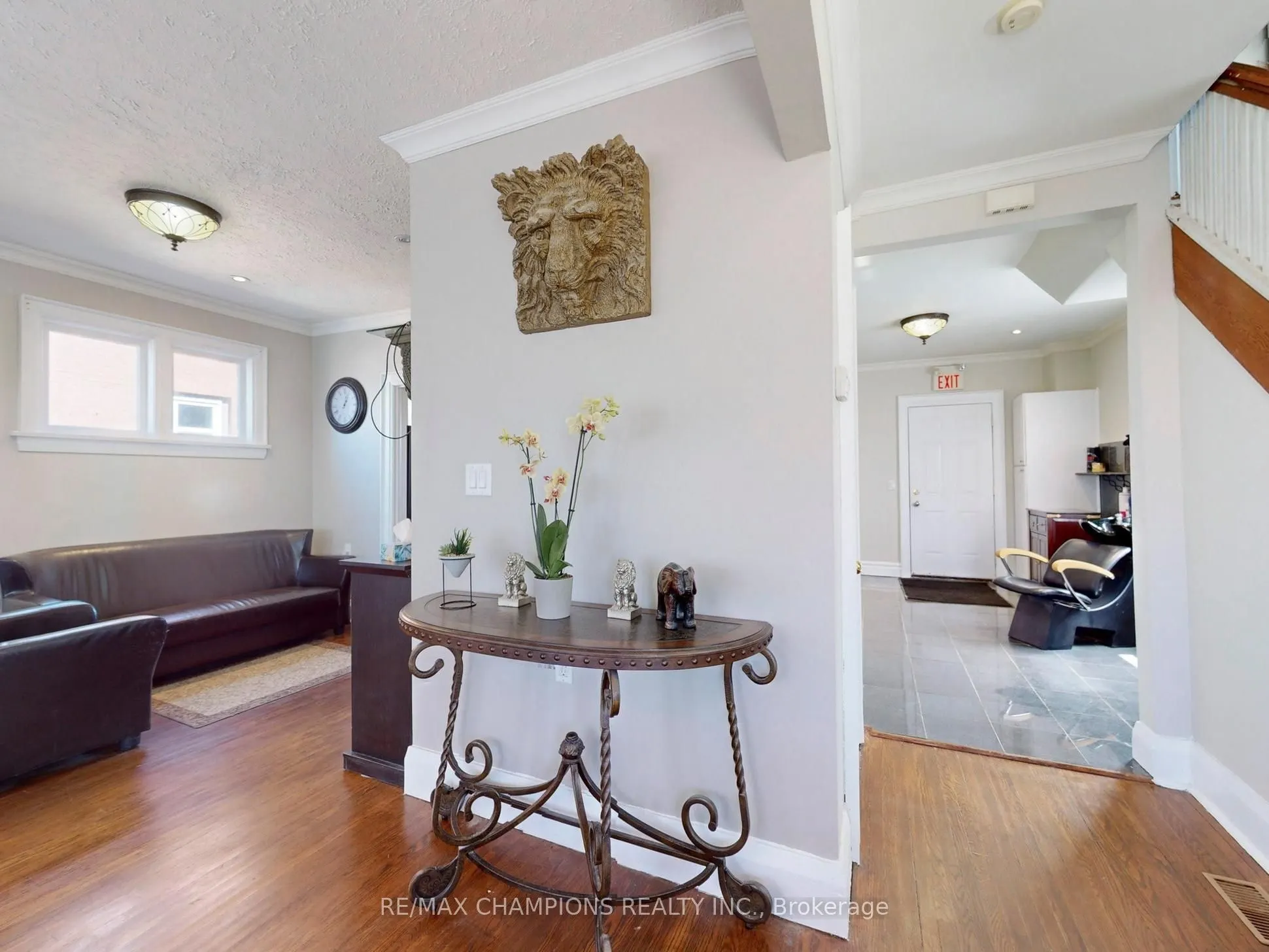219 Queen Street W