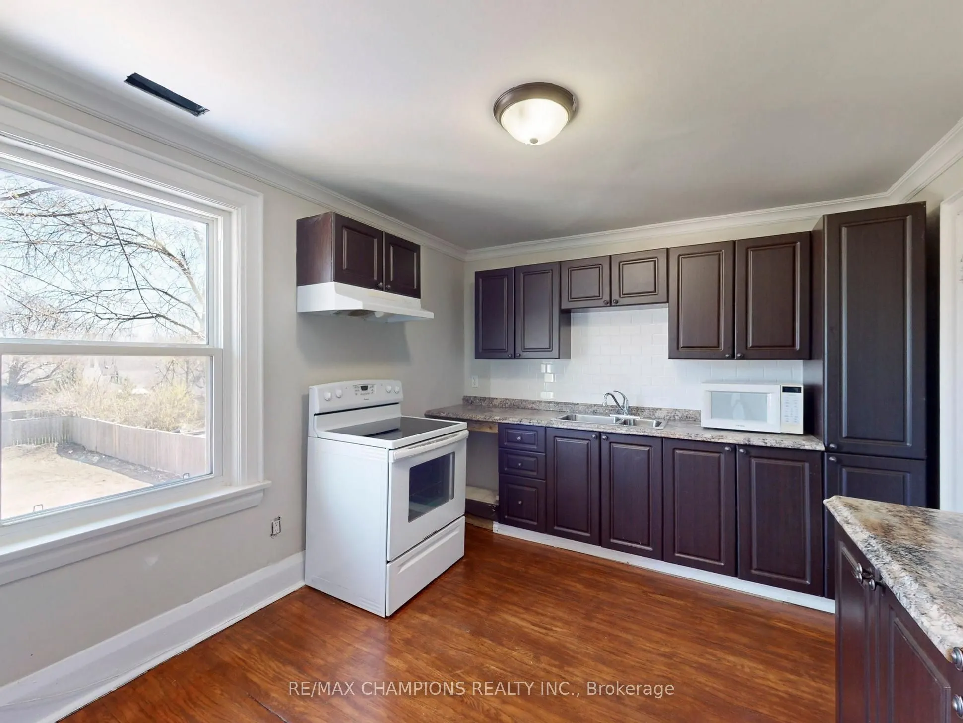 219 Queen Street W