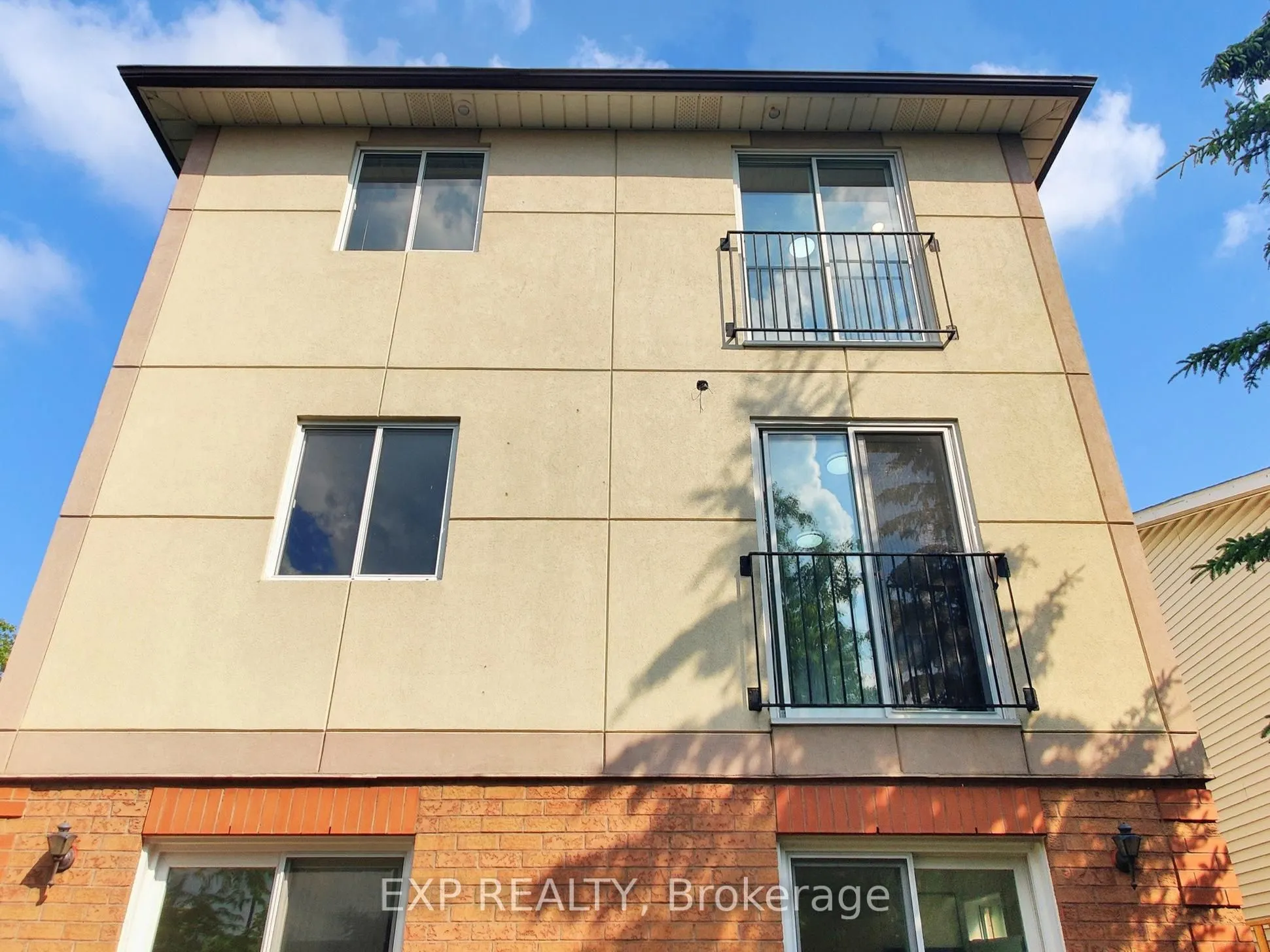 6 English Street