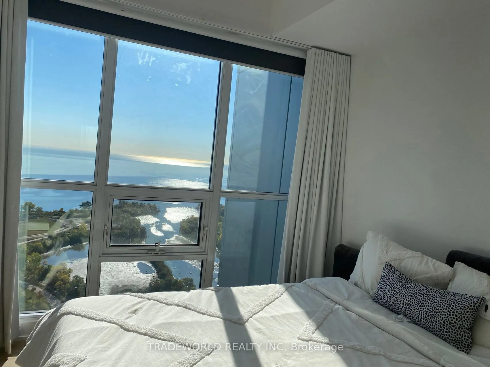 2200 Lakeshore Boulevard W, #3710