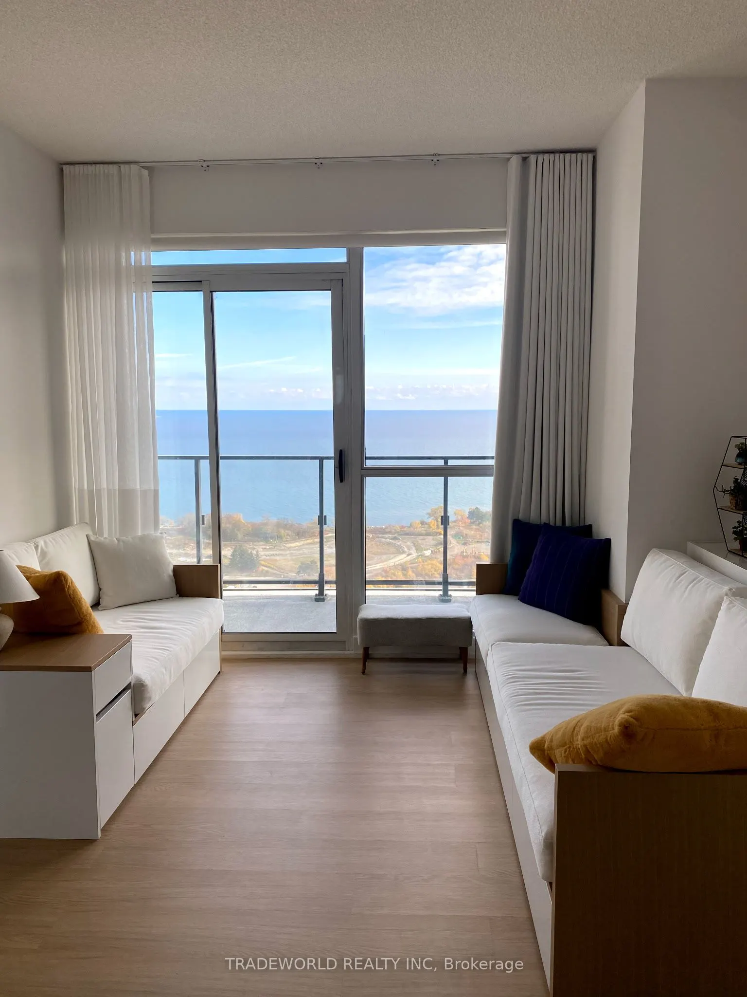 2200 Lakeshore Boulevard W, #3710