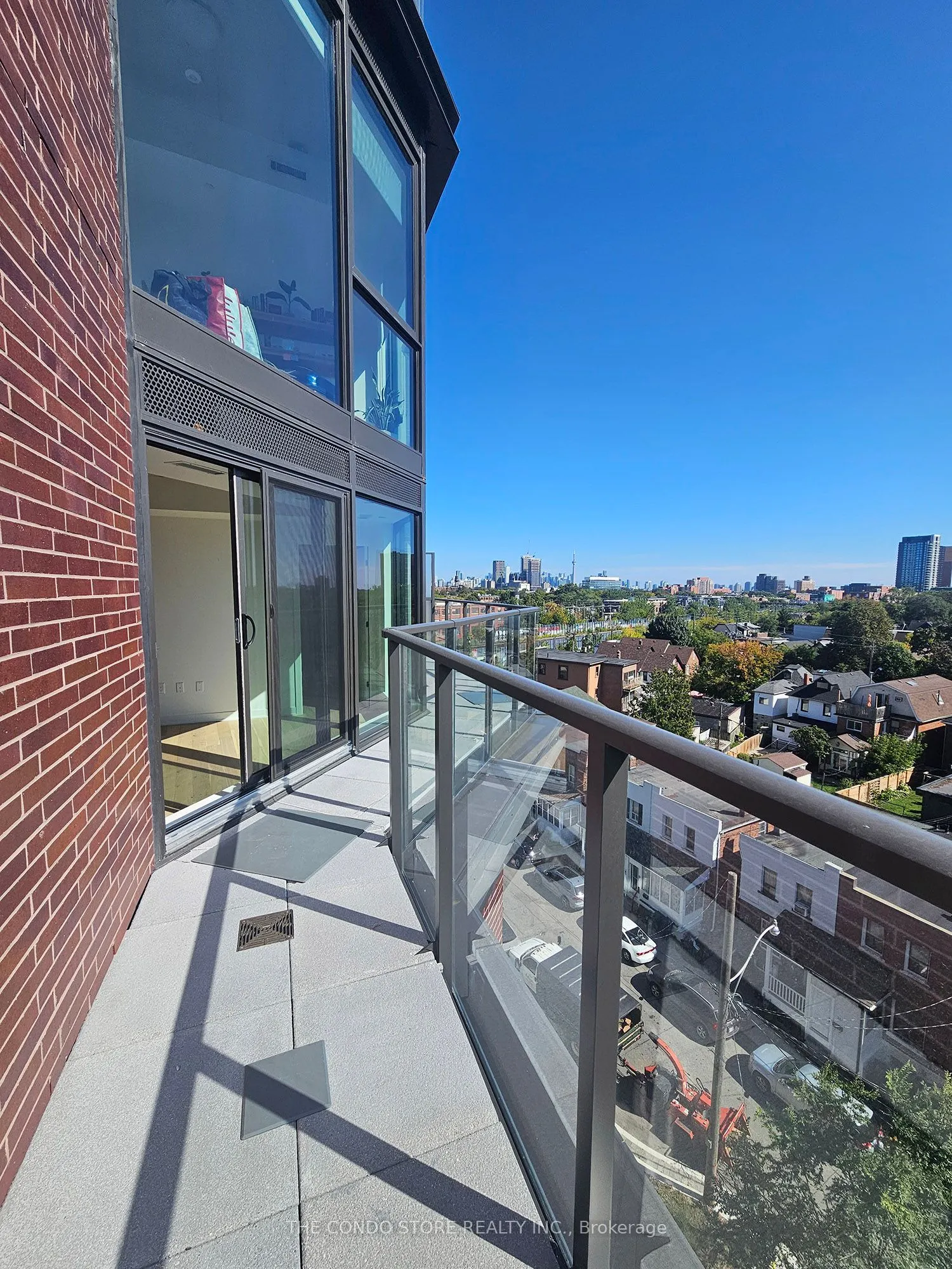 2625 Dundas Street W, #714