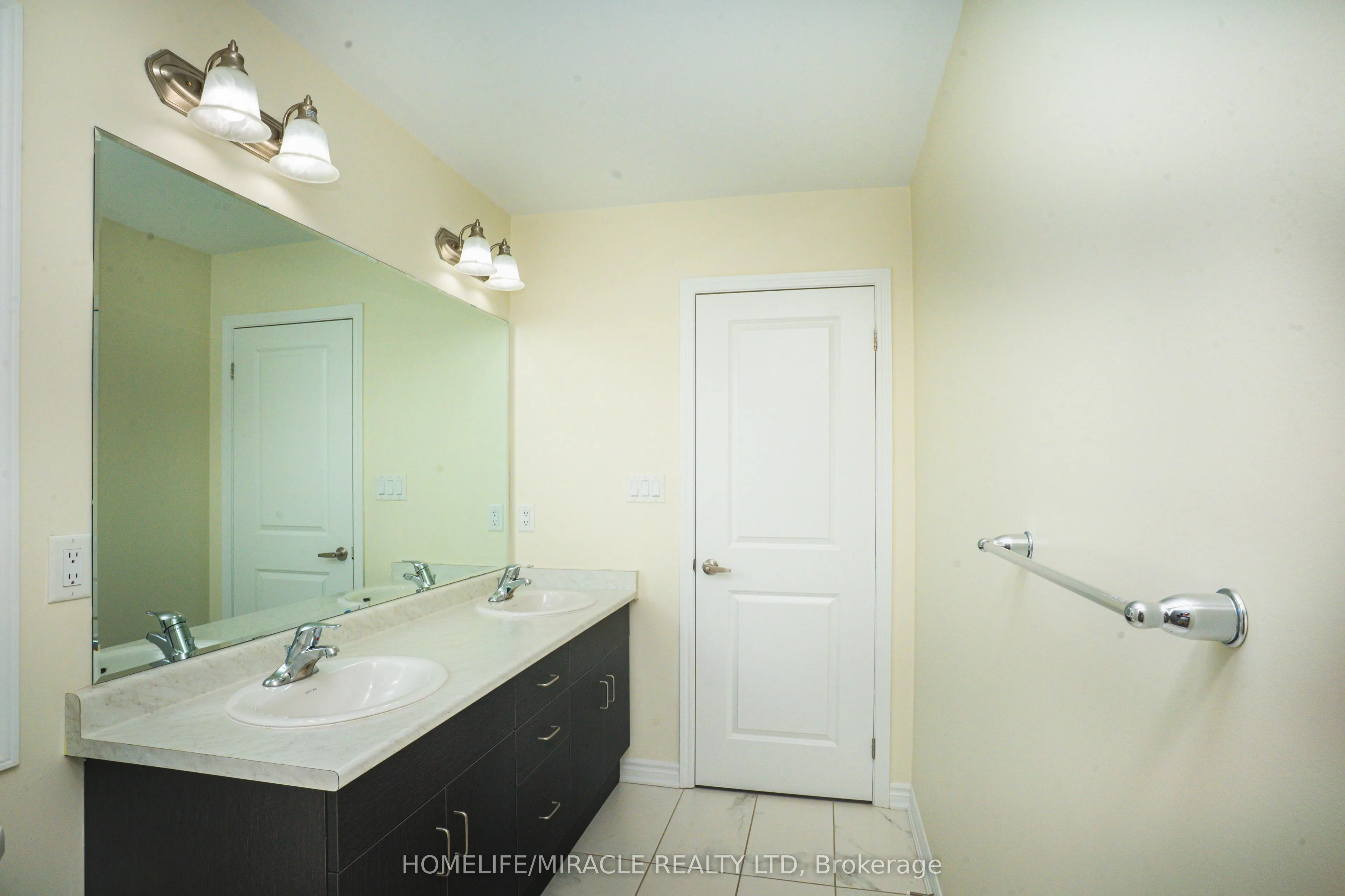 23 Speckled Alder Street
