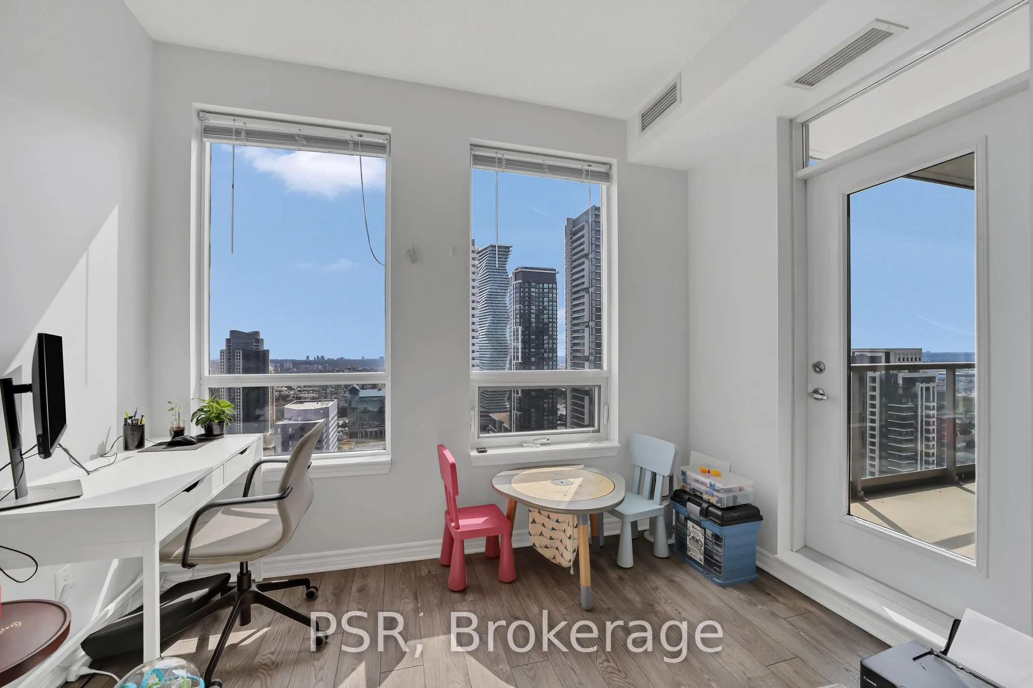 388 Prince of Wales Drive, #2811
