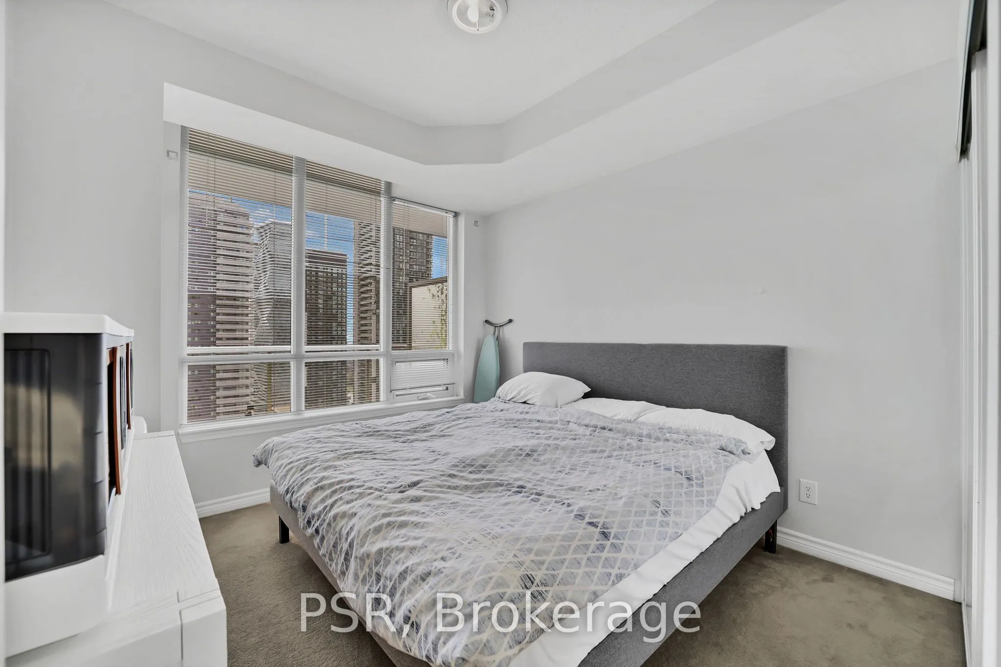 388 Prince of Wales Drive, #2811