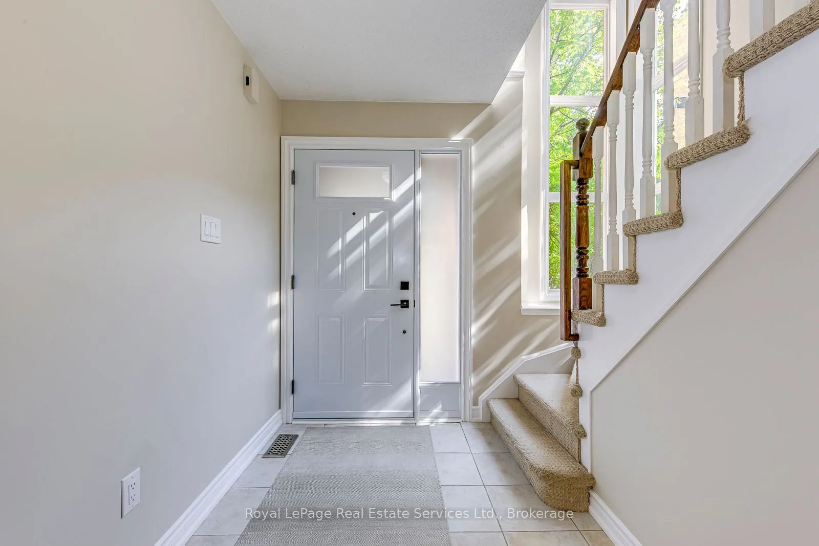 1064 Queen Street W, #13A