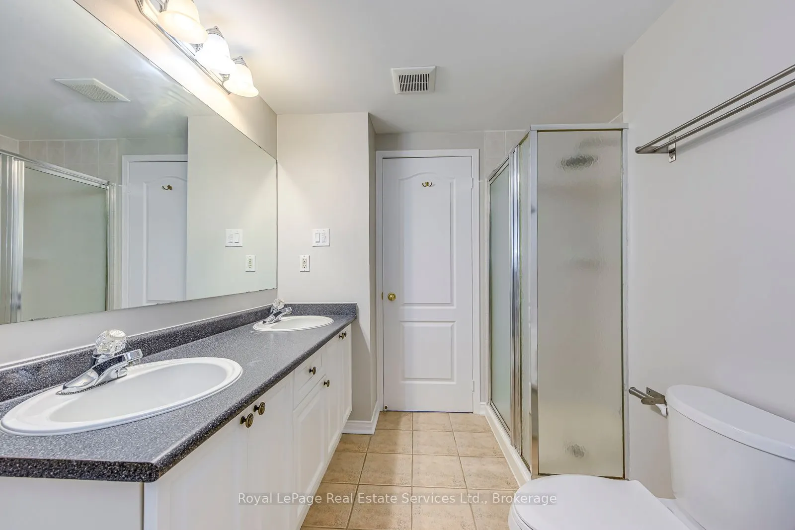 1064 Queen Street W, #13A