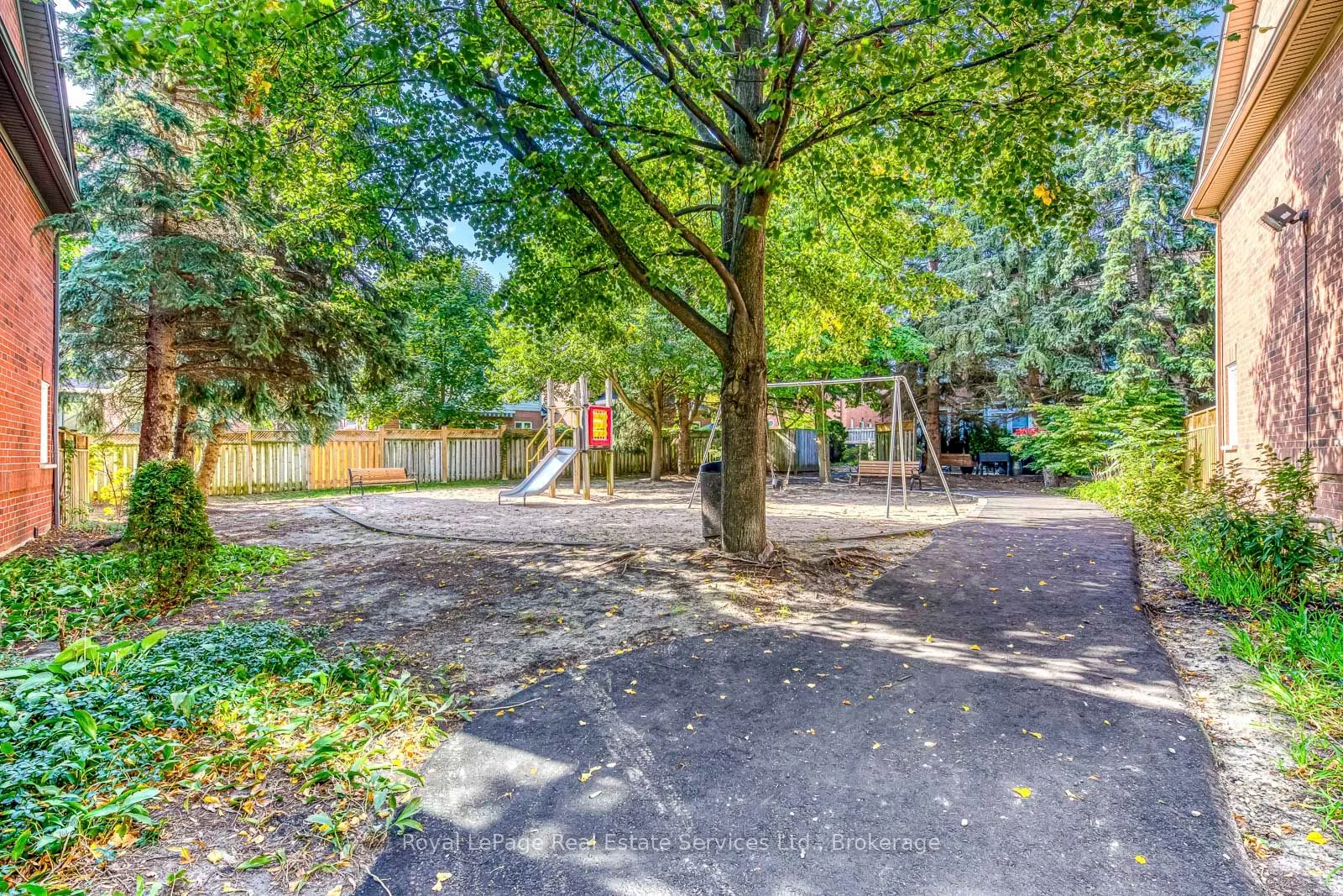 1064 Queen Street W, #13A