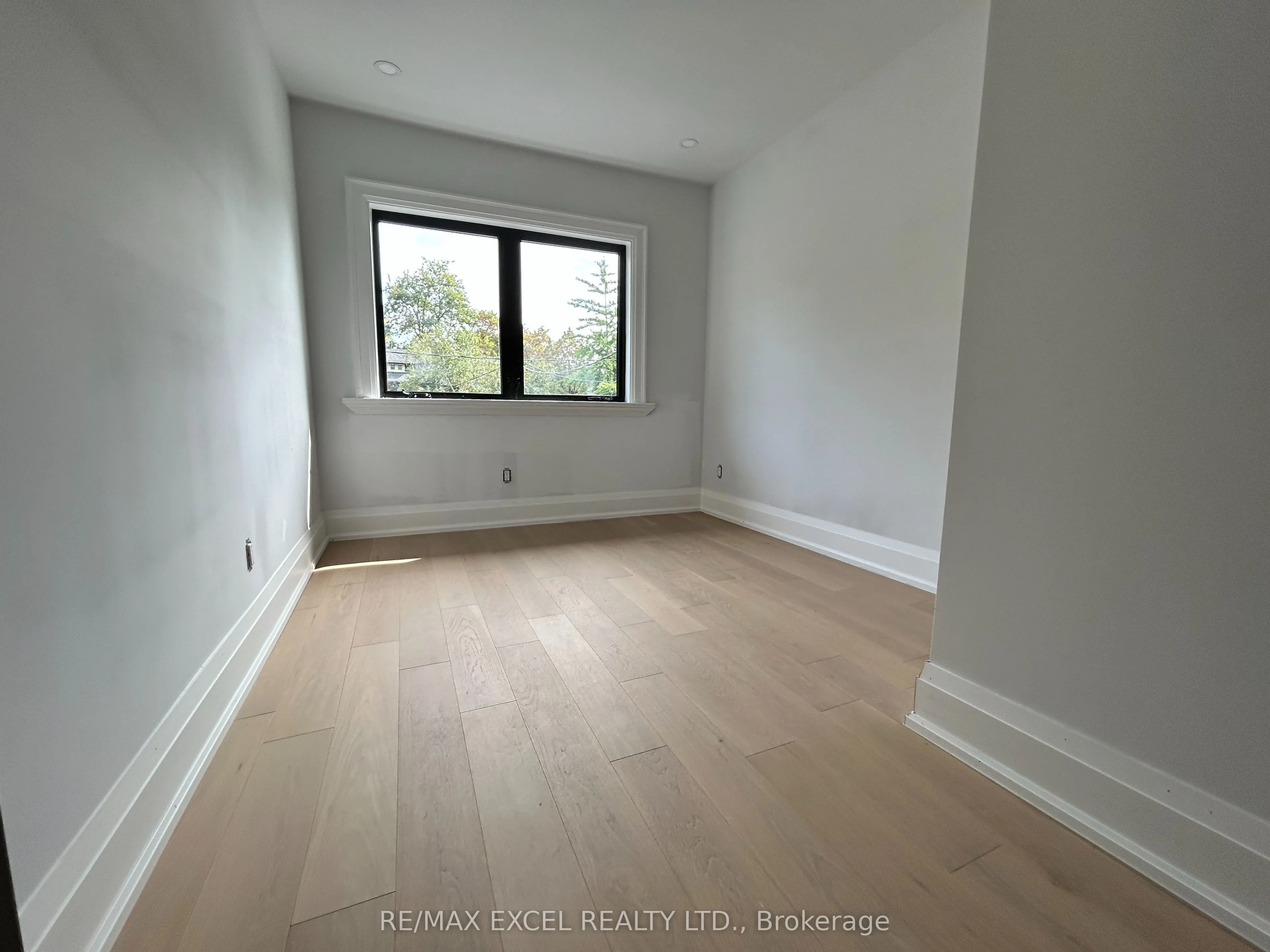 34 Raymond Avenue