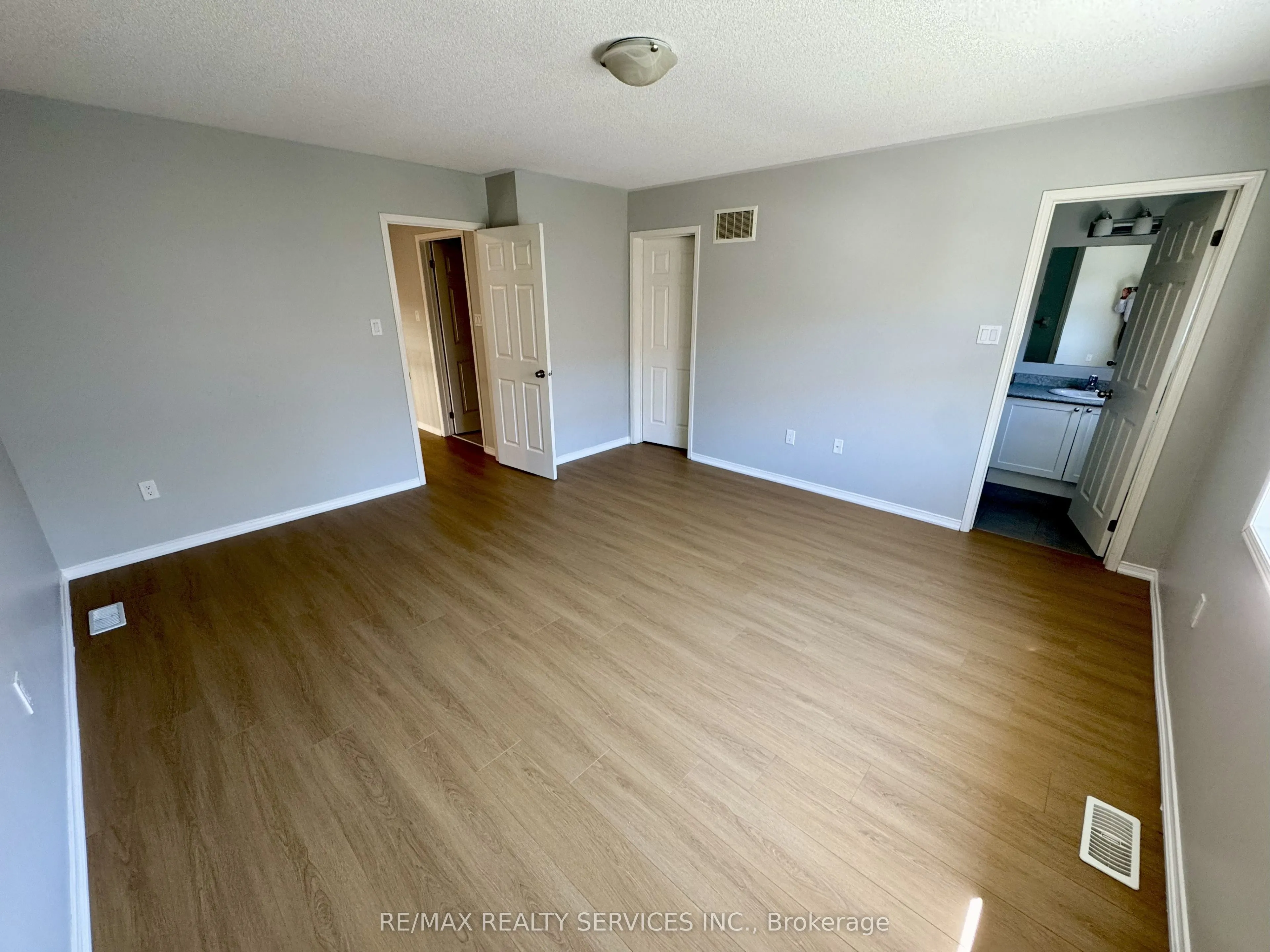 12 Sussexvale Drive