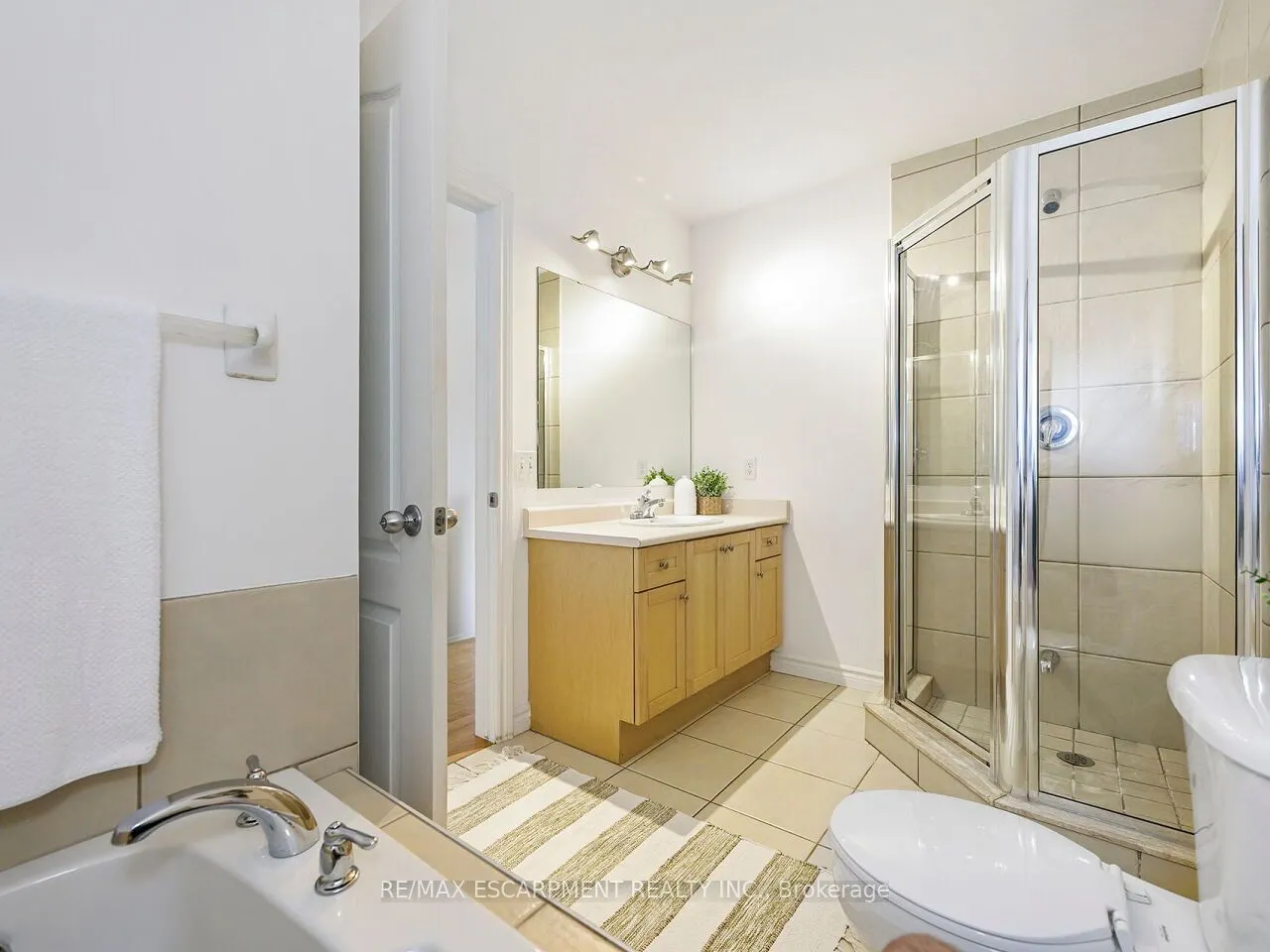 5080 Fairview Street, #15