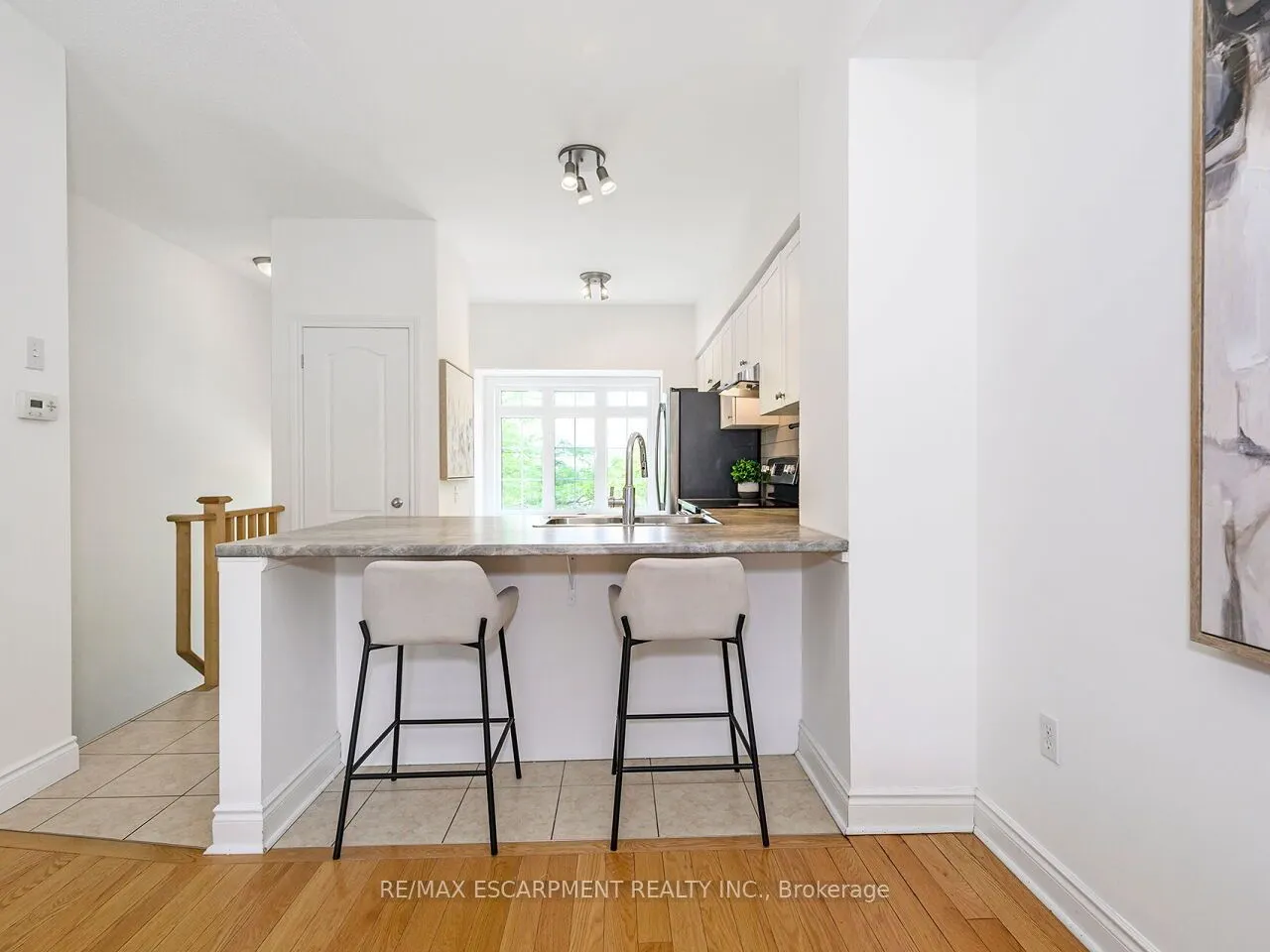 5080 Fairview Street, #15