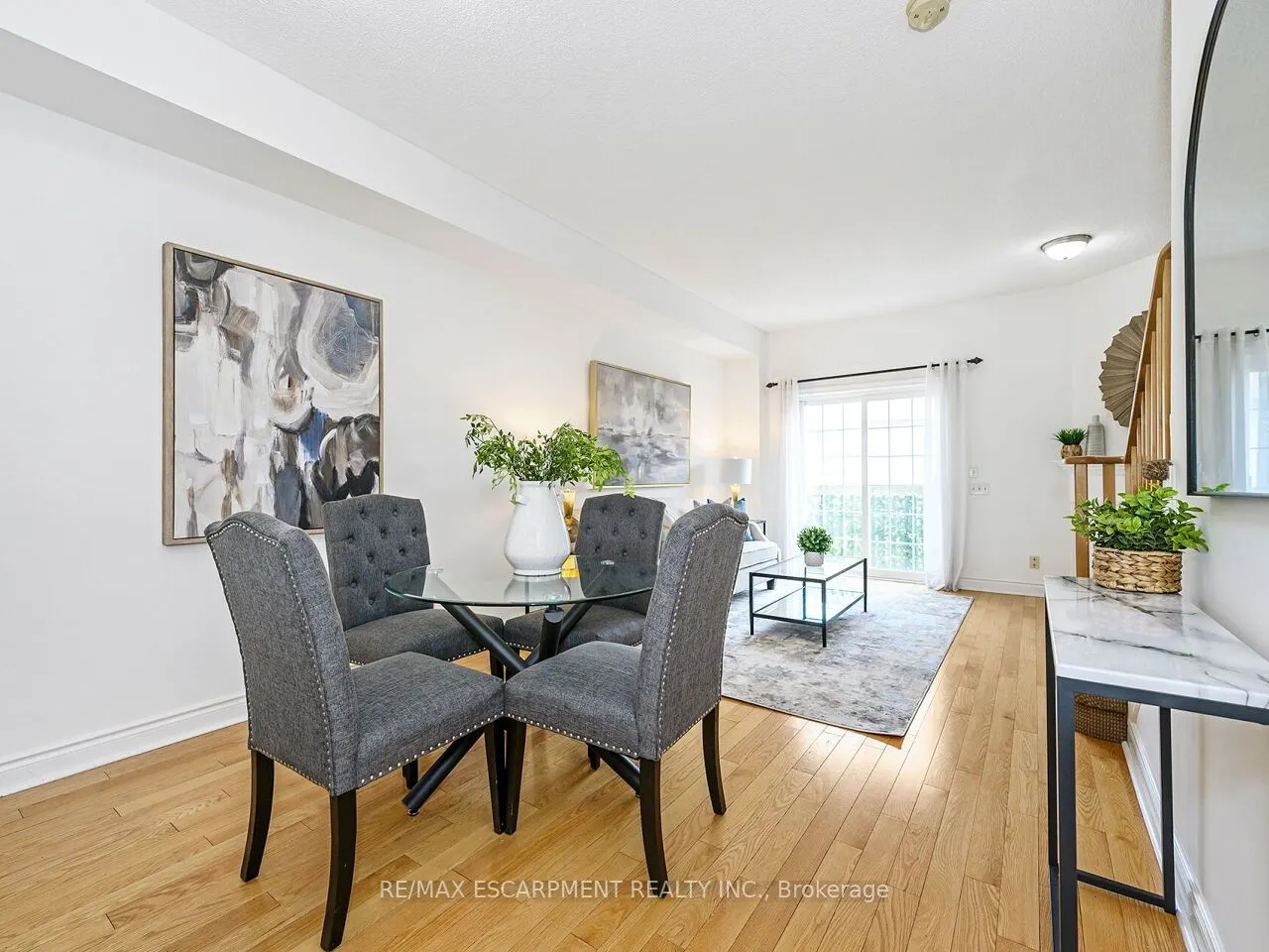 5080 Fairview Street, #15