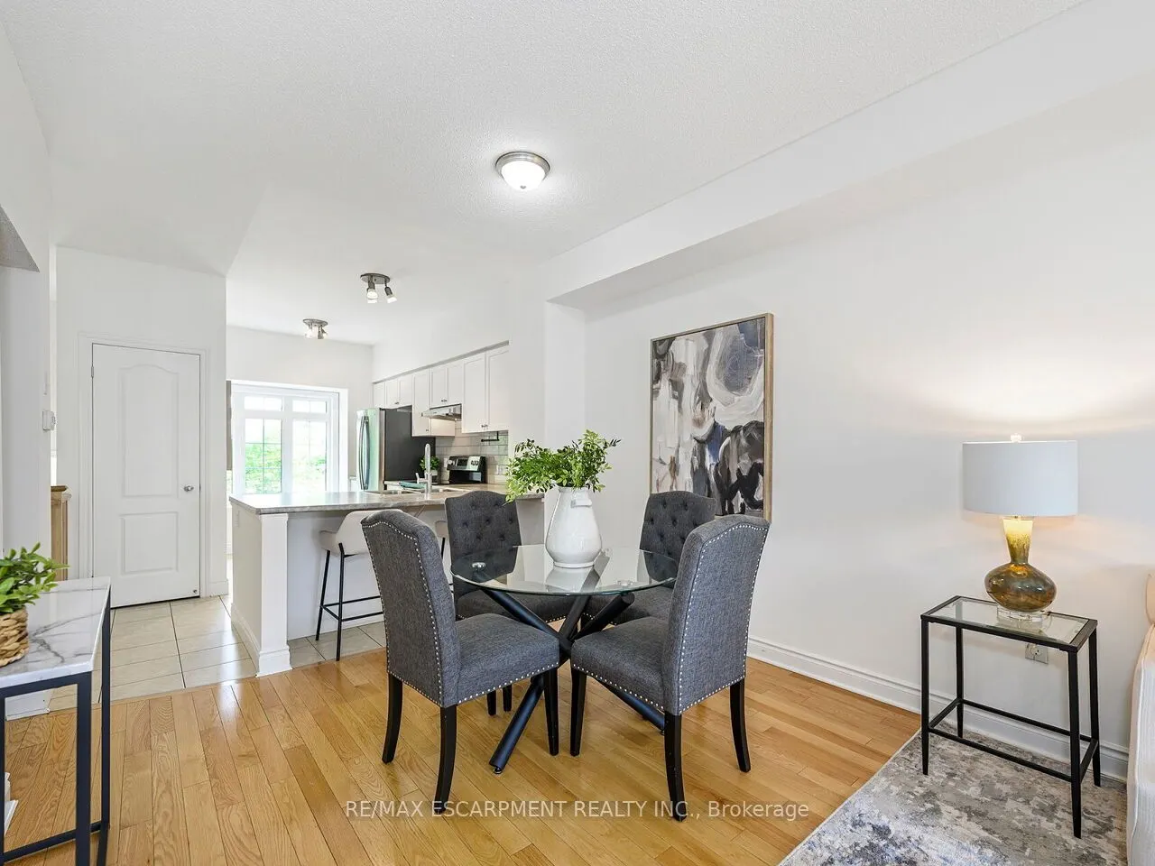 5080 Fairview Street, #15