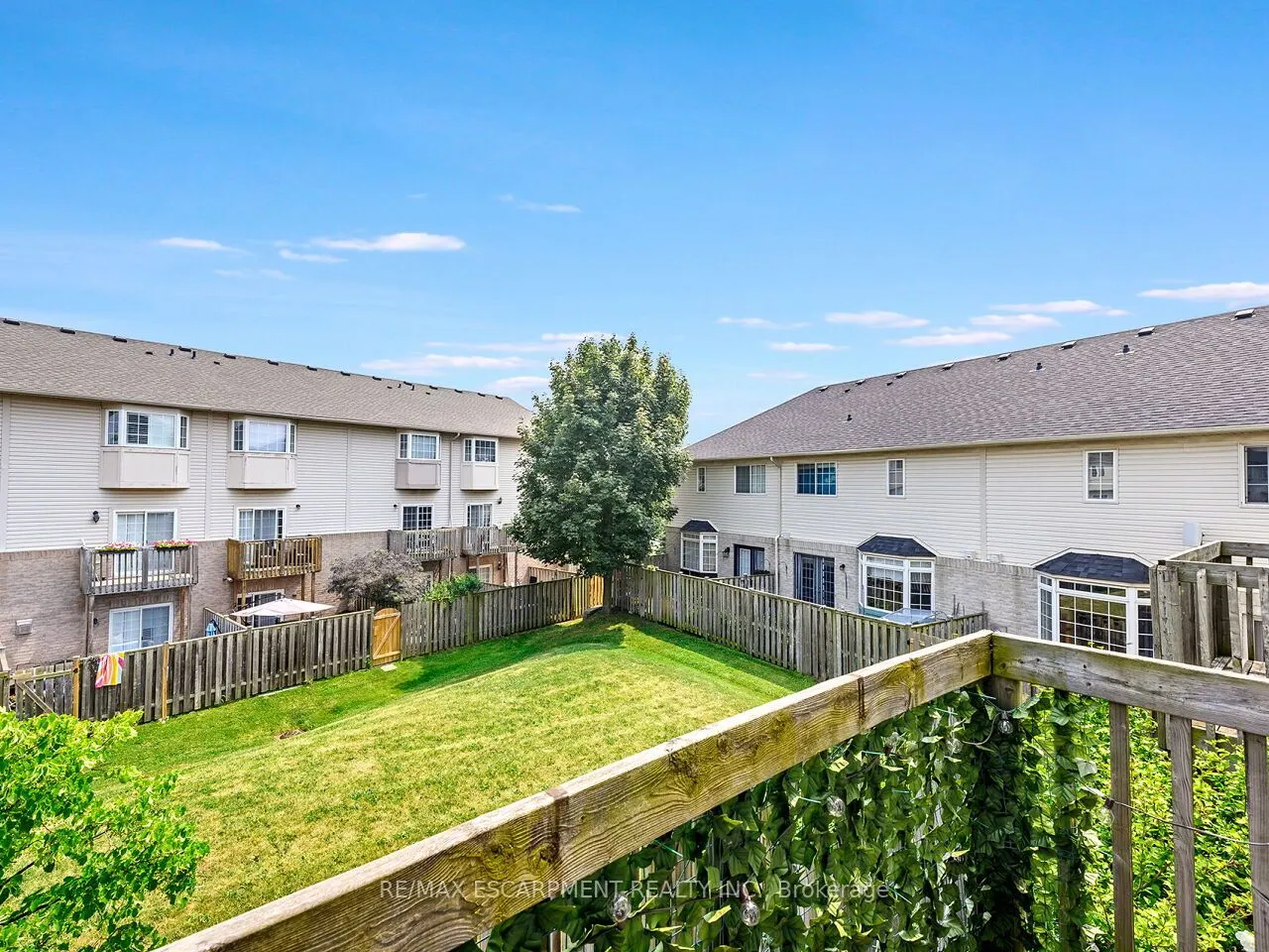 5080 Fairview Street, #15
