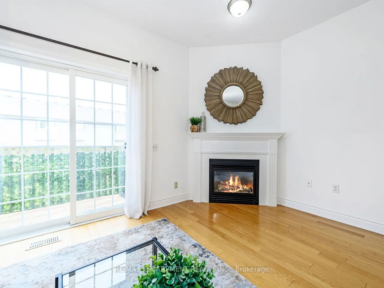 5080 Fairview Street, #15
