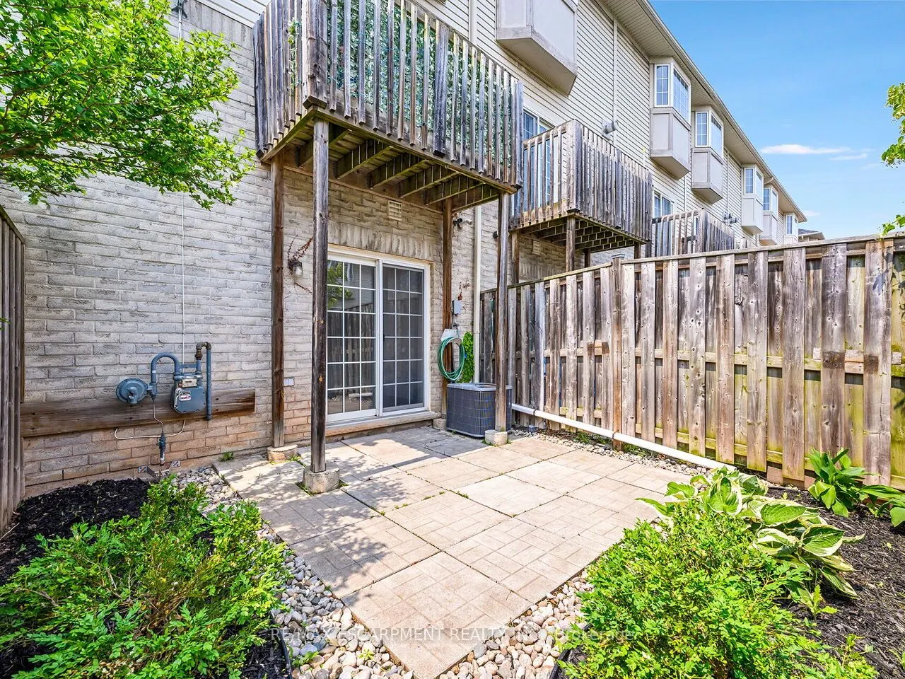 5080 Fairview Street, #15