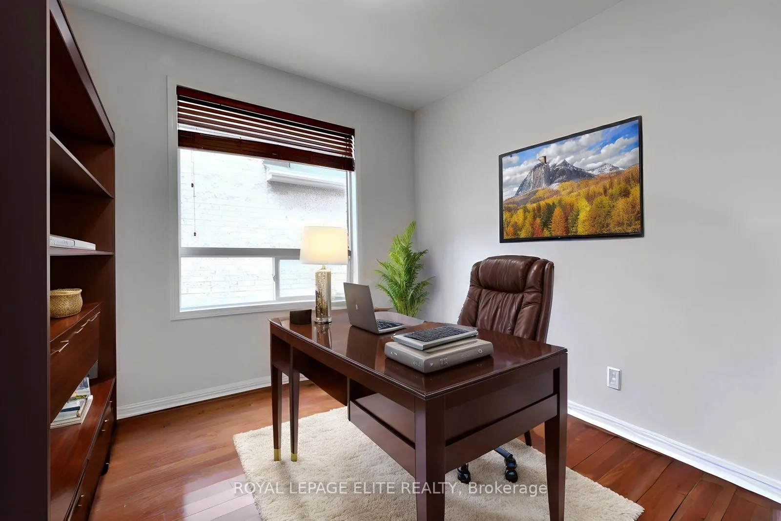 1230 Winter Crescent
