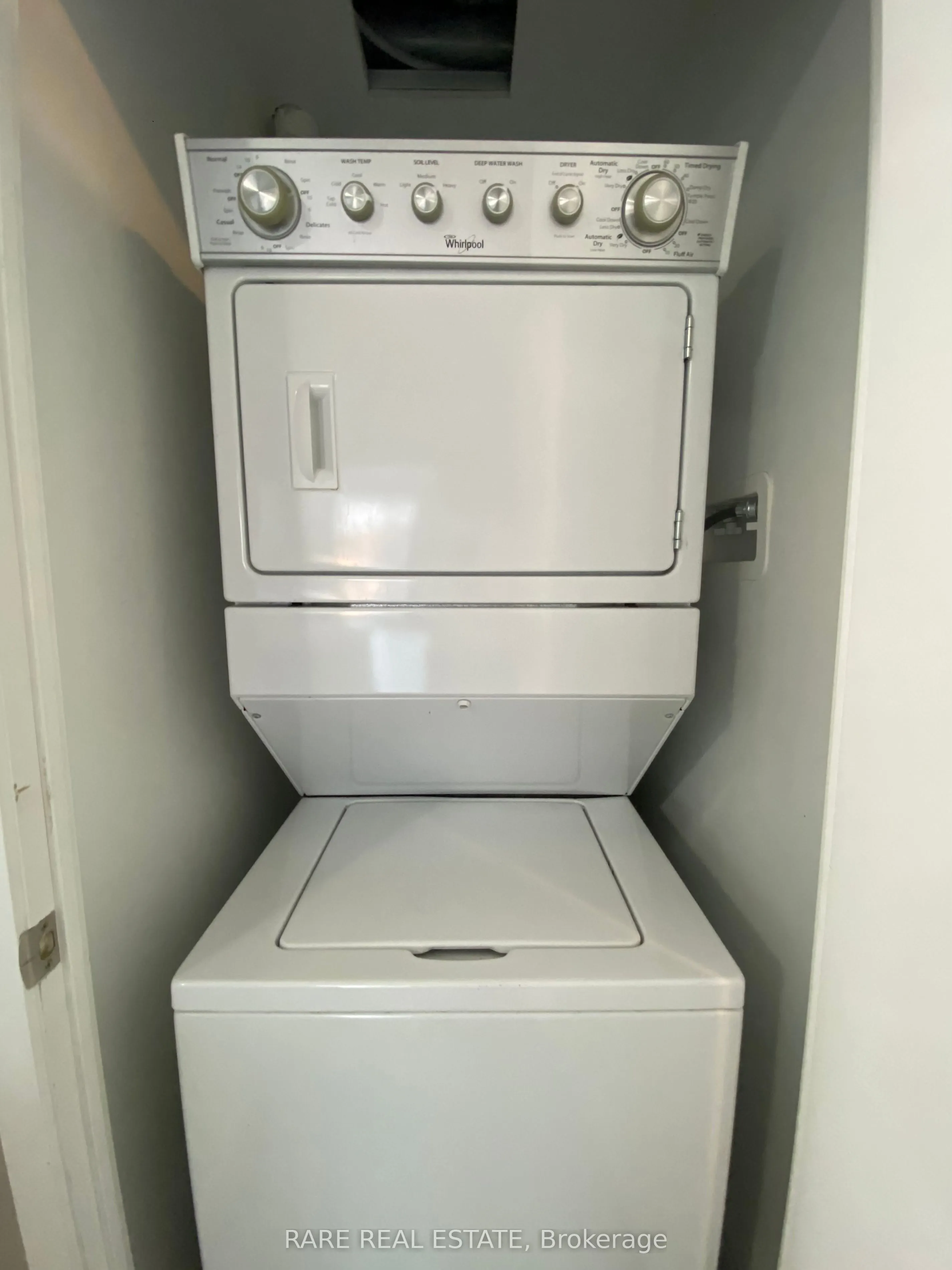840 Queens Plate Drive, #911