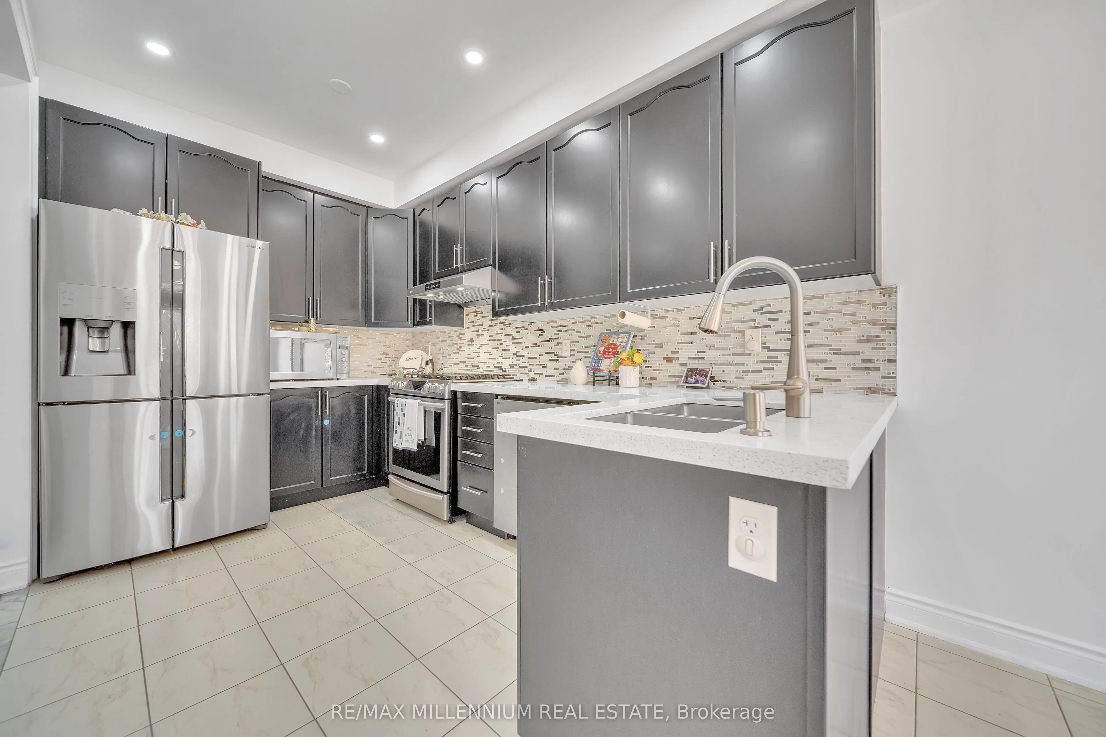 86 Cookview Drive