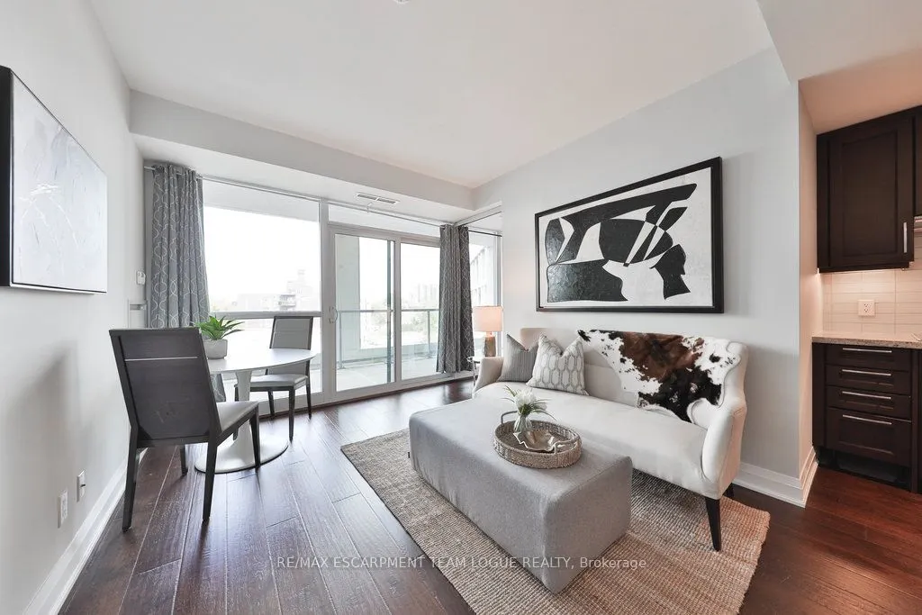 11 Bronte Road, #501
