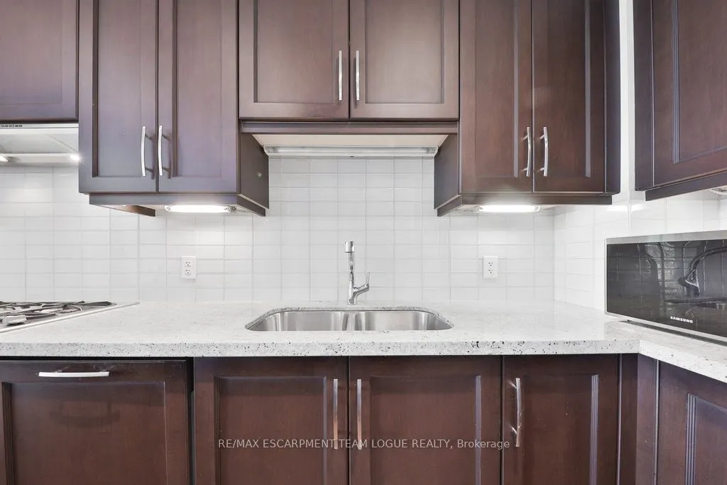 11 Bronte Road, #501
