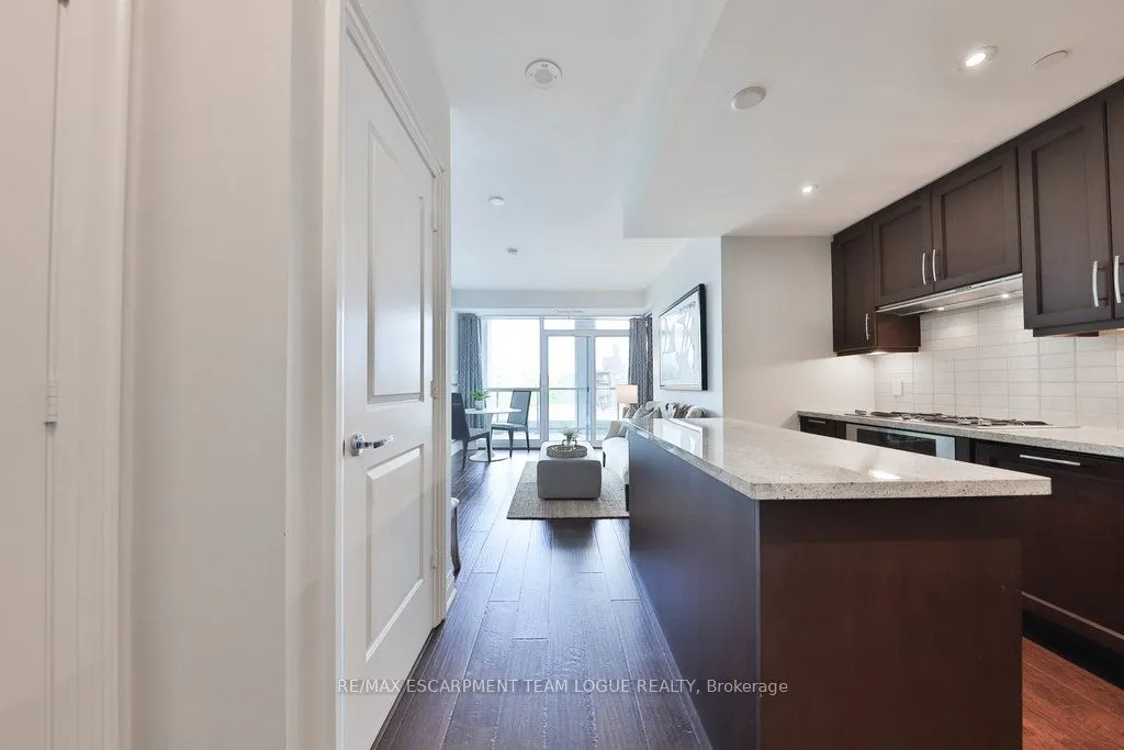 11 Bronte Road, #501