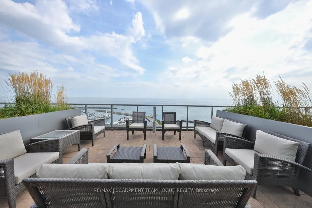11 Bronte Road, #501