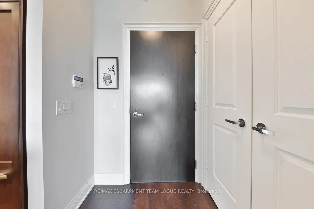 11 Bronte Road, #501