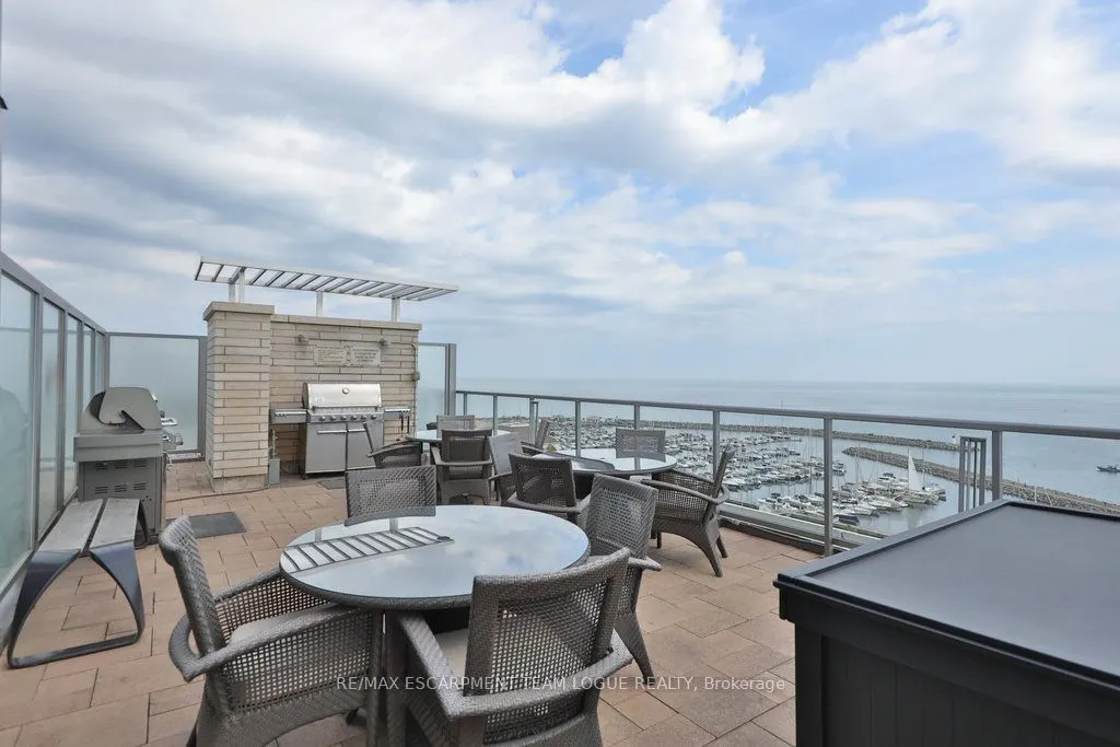 11 Bronte Road, #501