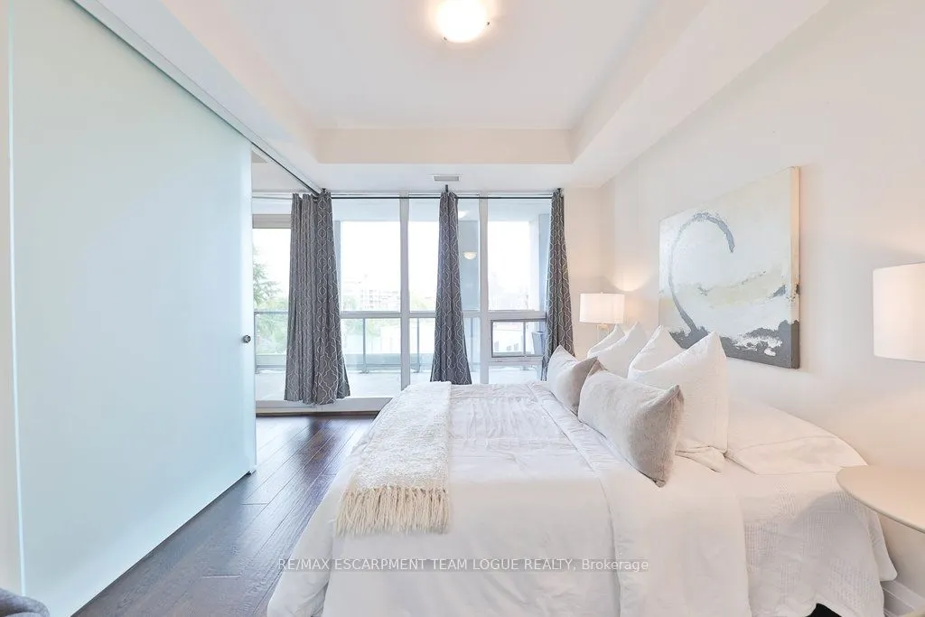 11 Bronte Road, #501