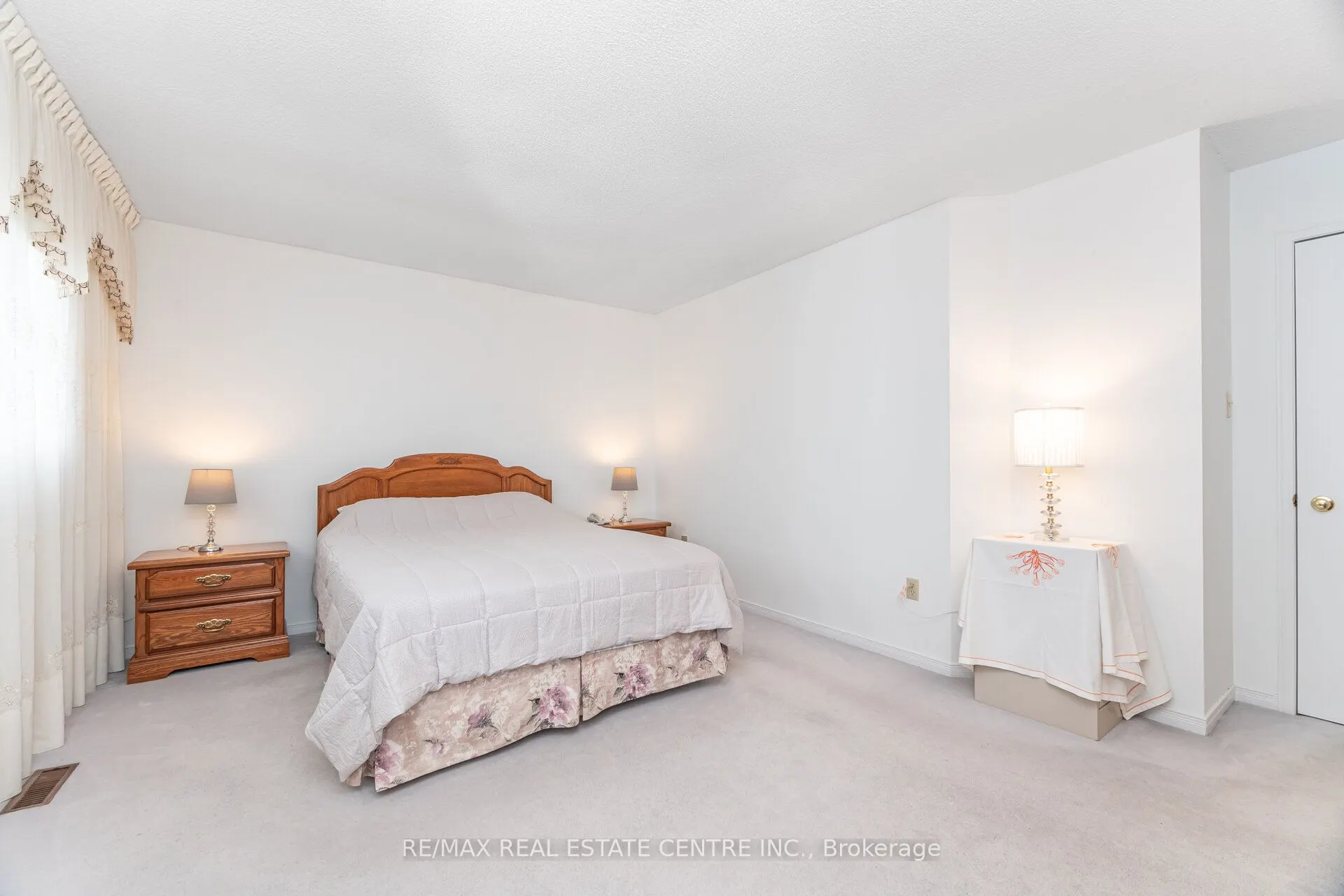 5113 Palomar Crescent