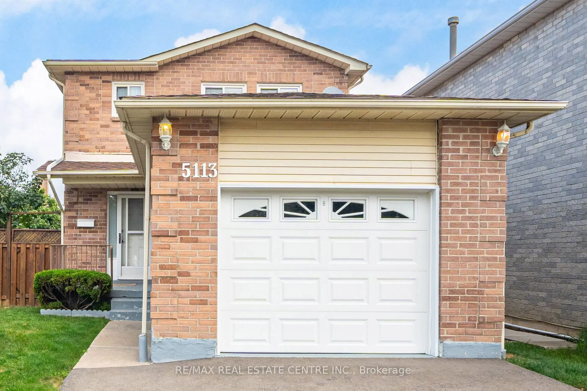 5113 Palomar Crescent