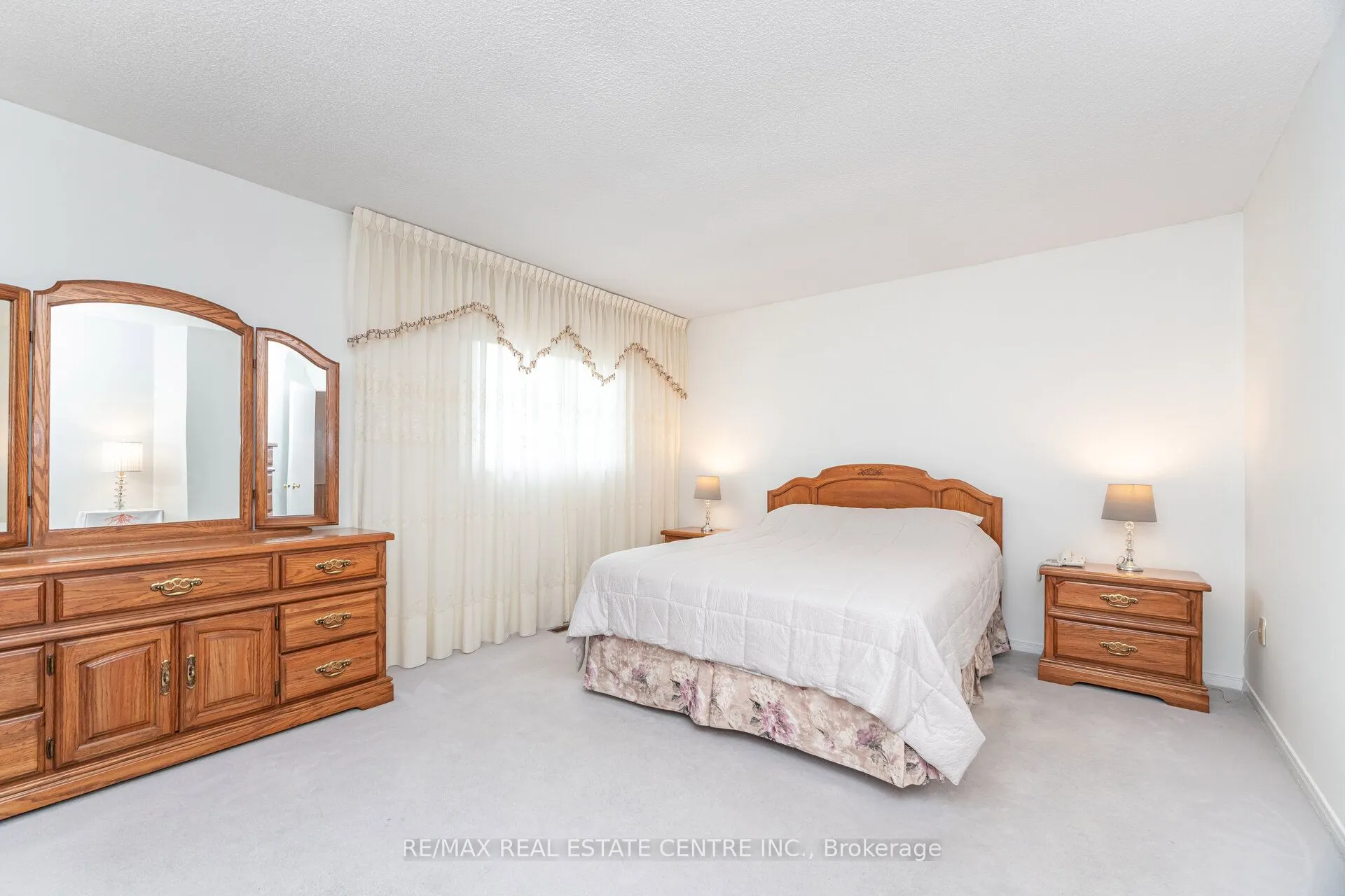 5113 Palomar Crescent