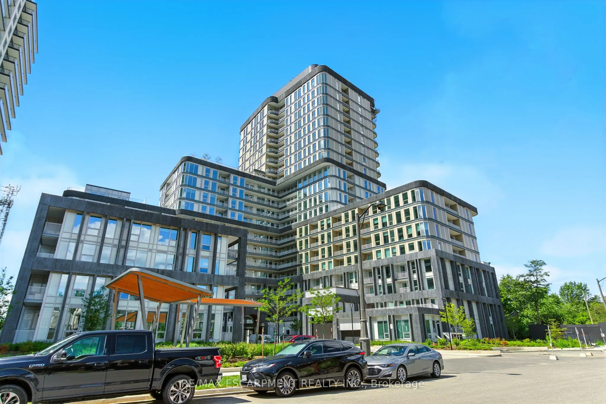 3240 William Coltson Avenue, #427