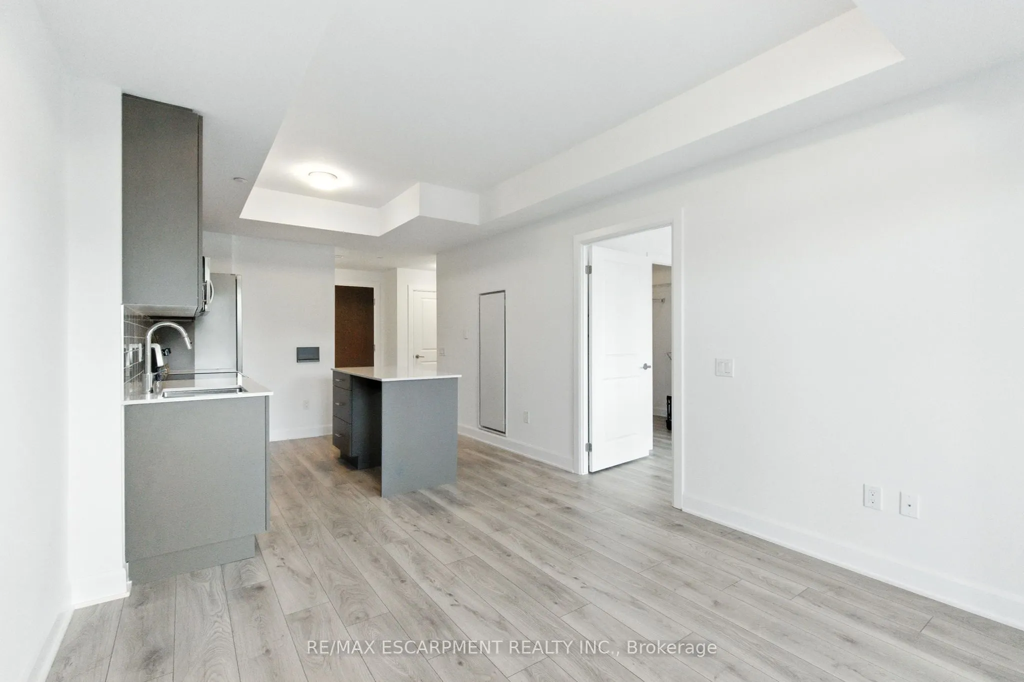 3240 William Coltson Avenue, #427