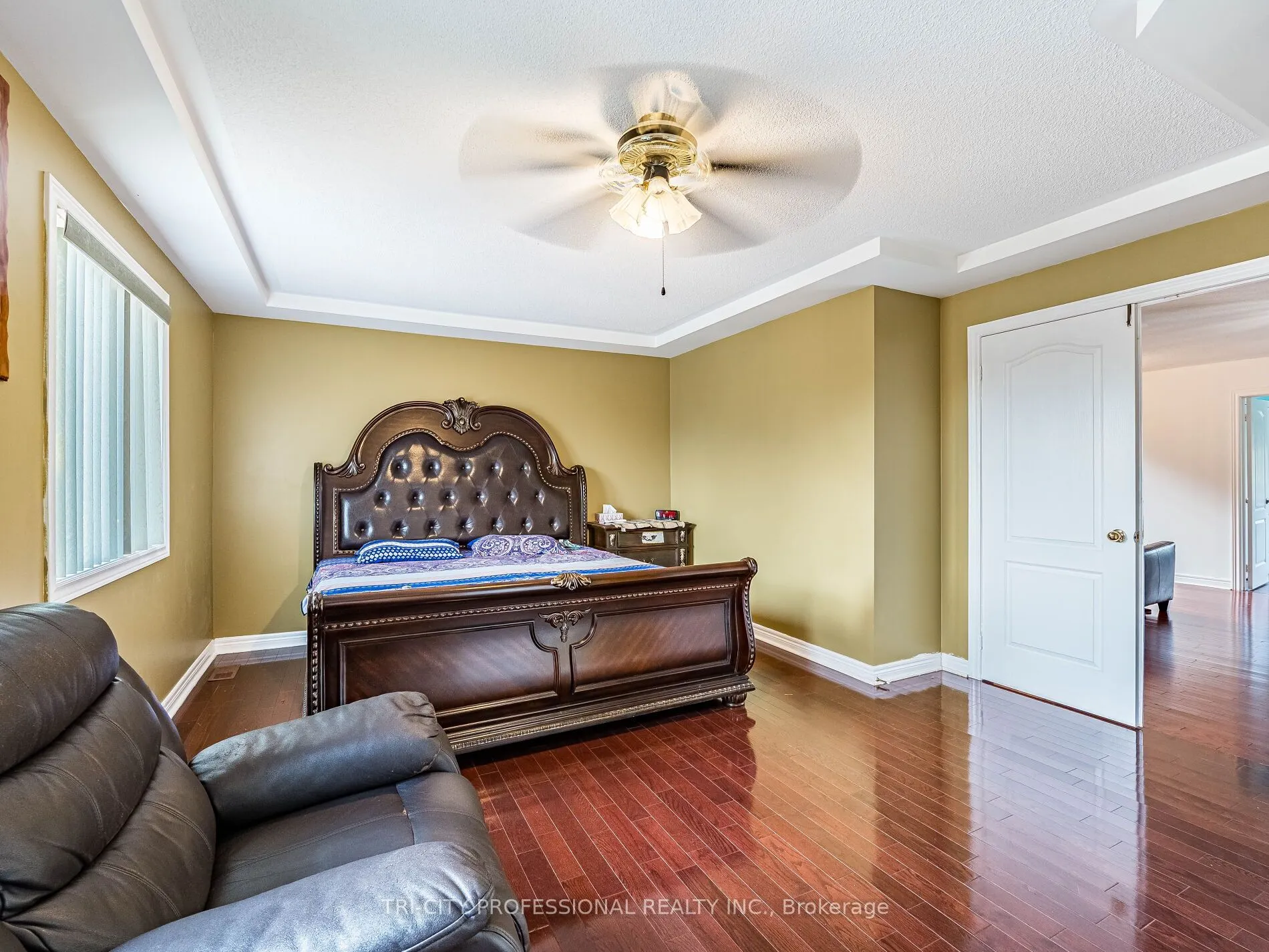 26 Tangleridge Boulevard