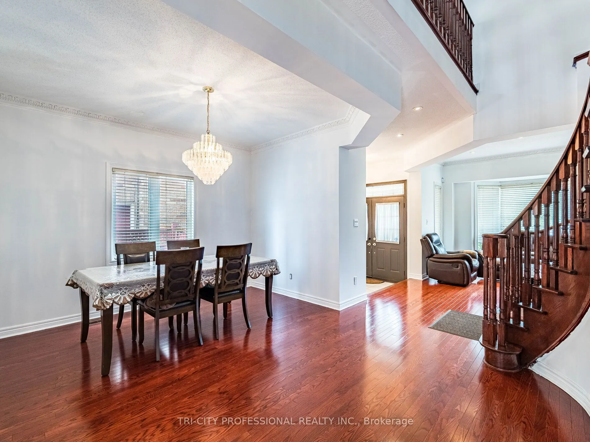 26 Tangleridge Boulevard