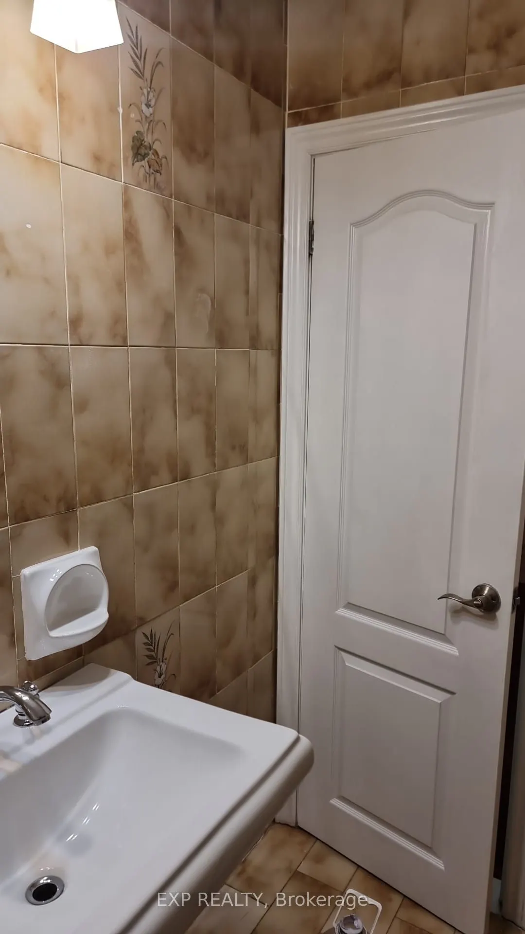 841 Runnymede Road, #2nd Flr