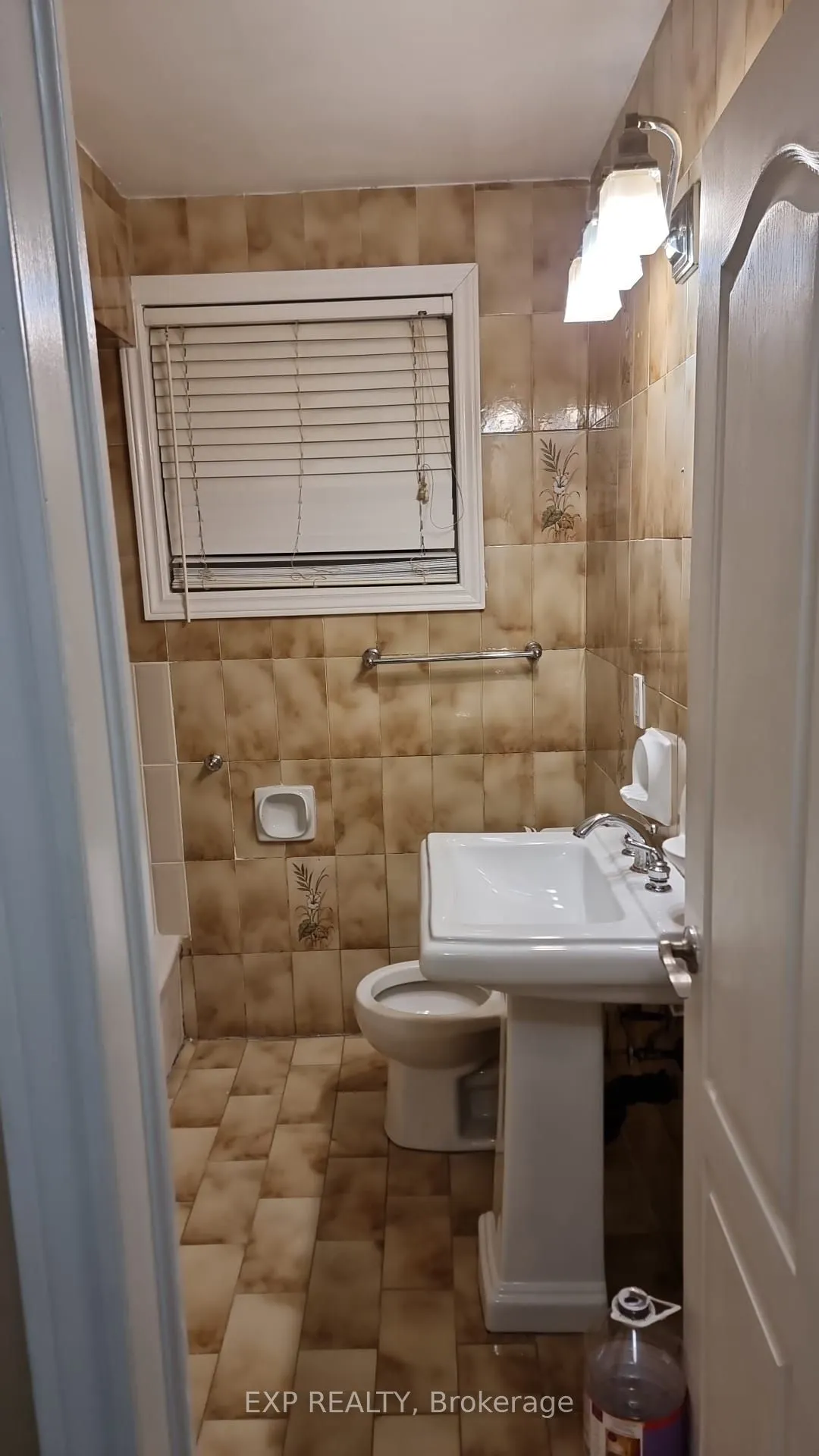 841 Runnymede Road, #2nd Flr
