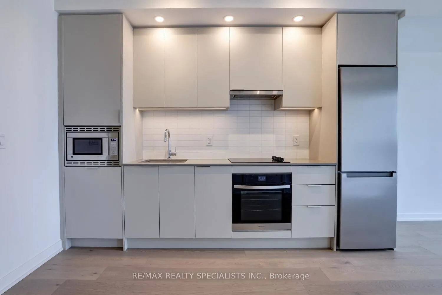 3079 Trafalgar Road, #1106