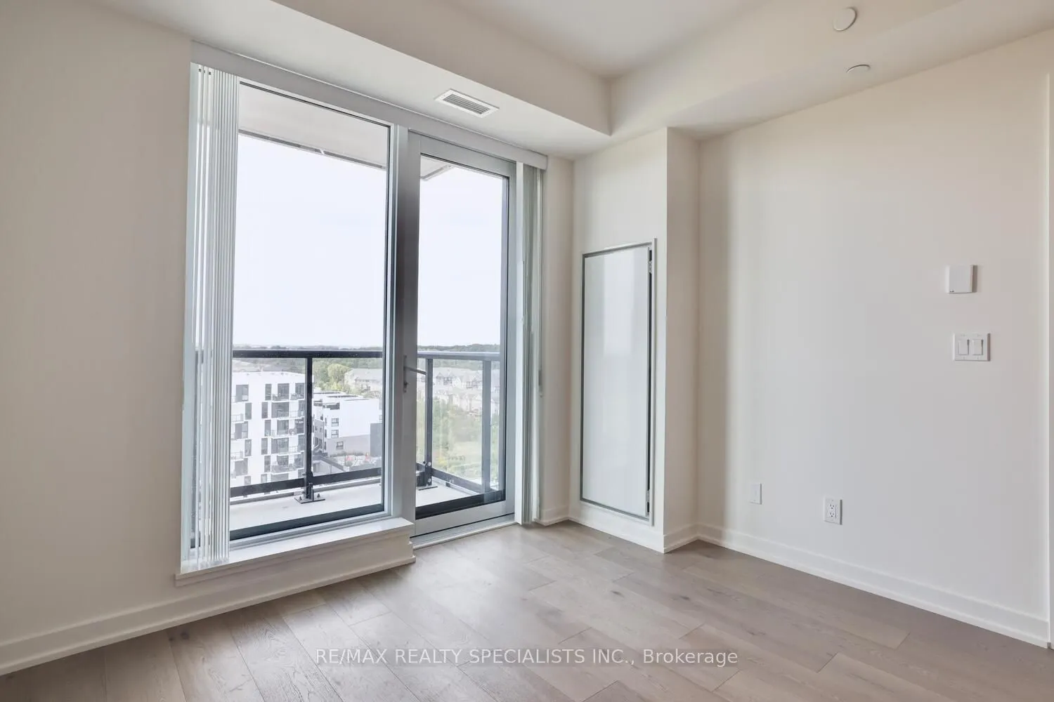 3079 Trafalgar Road, #1106