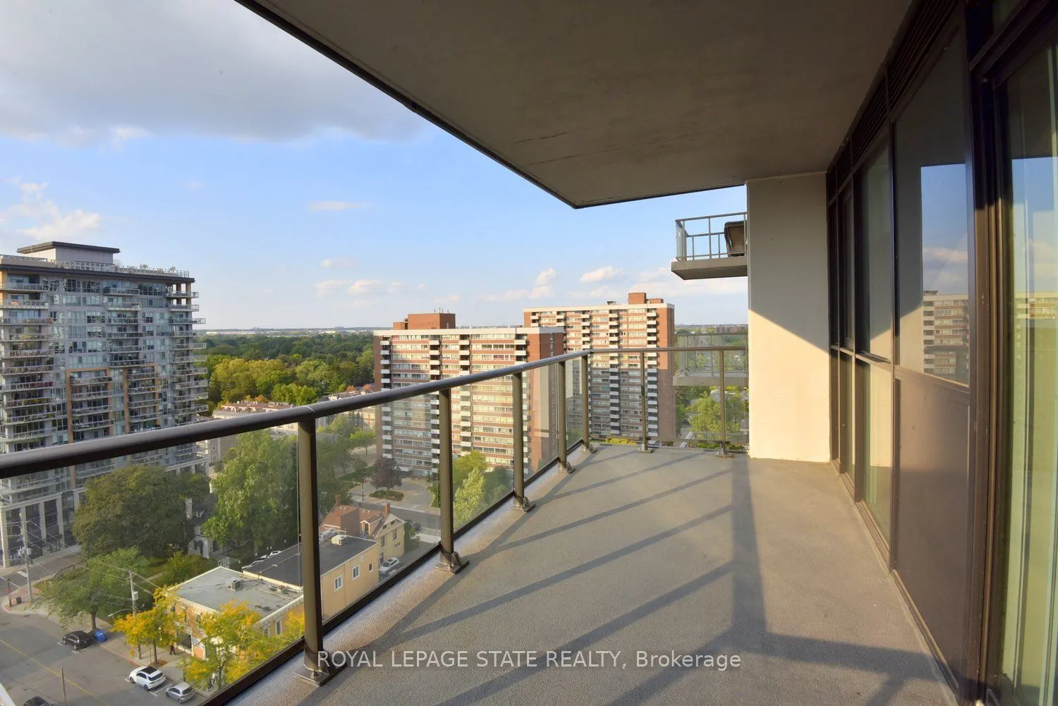 2007 James Street, #1301